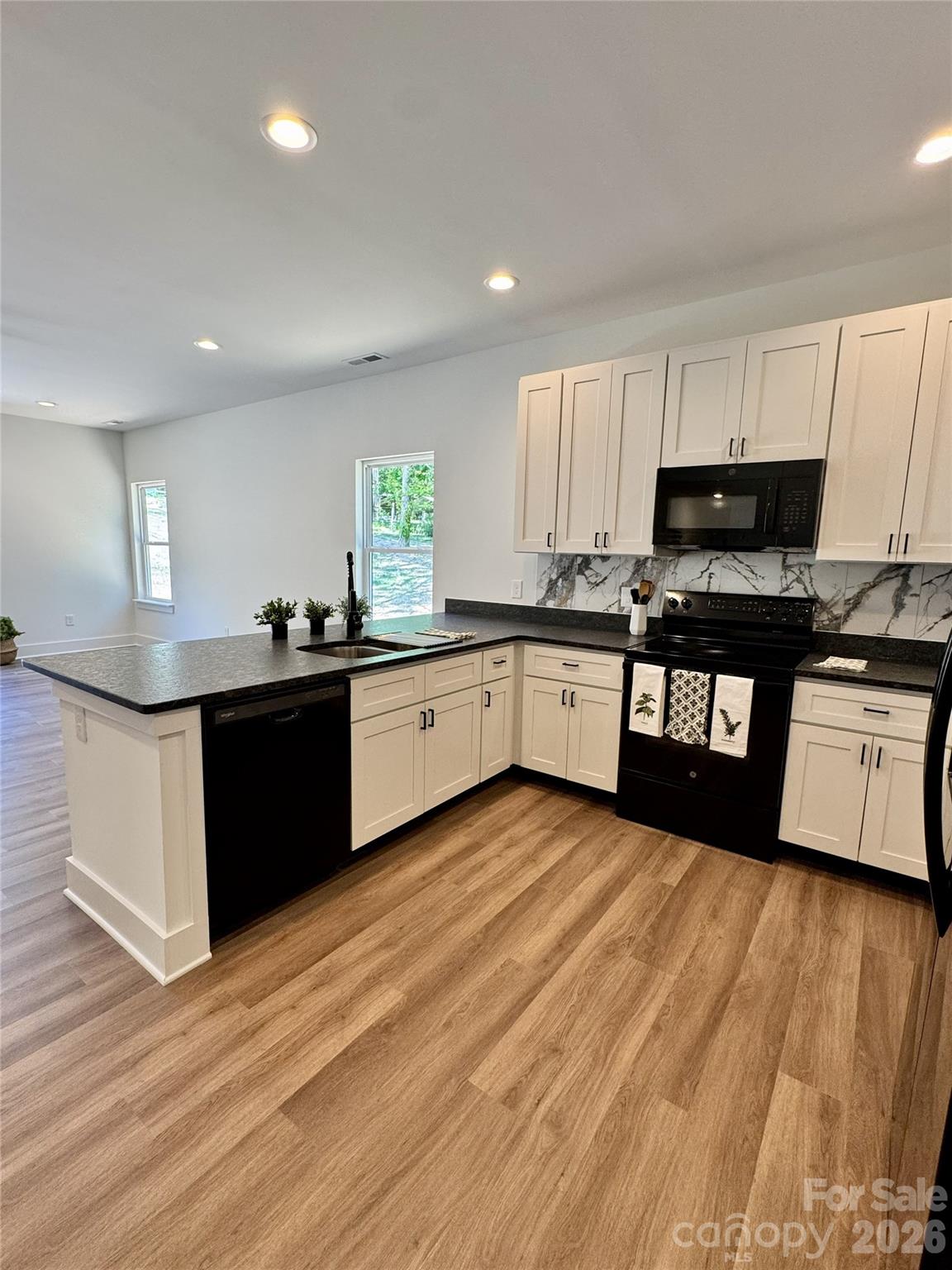 325 N Chapel Street — Landis