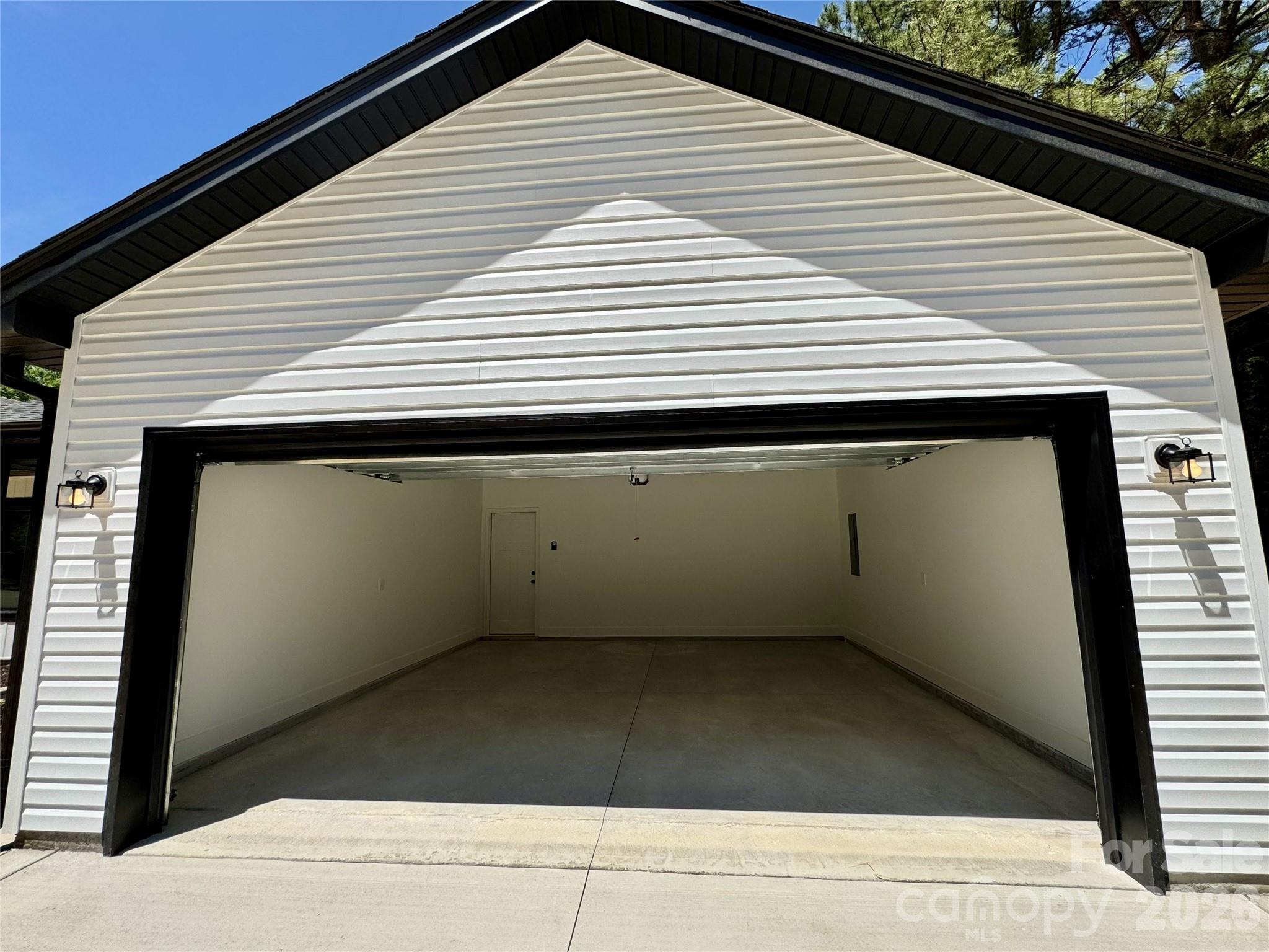325 N Chapel Street — Landis