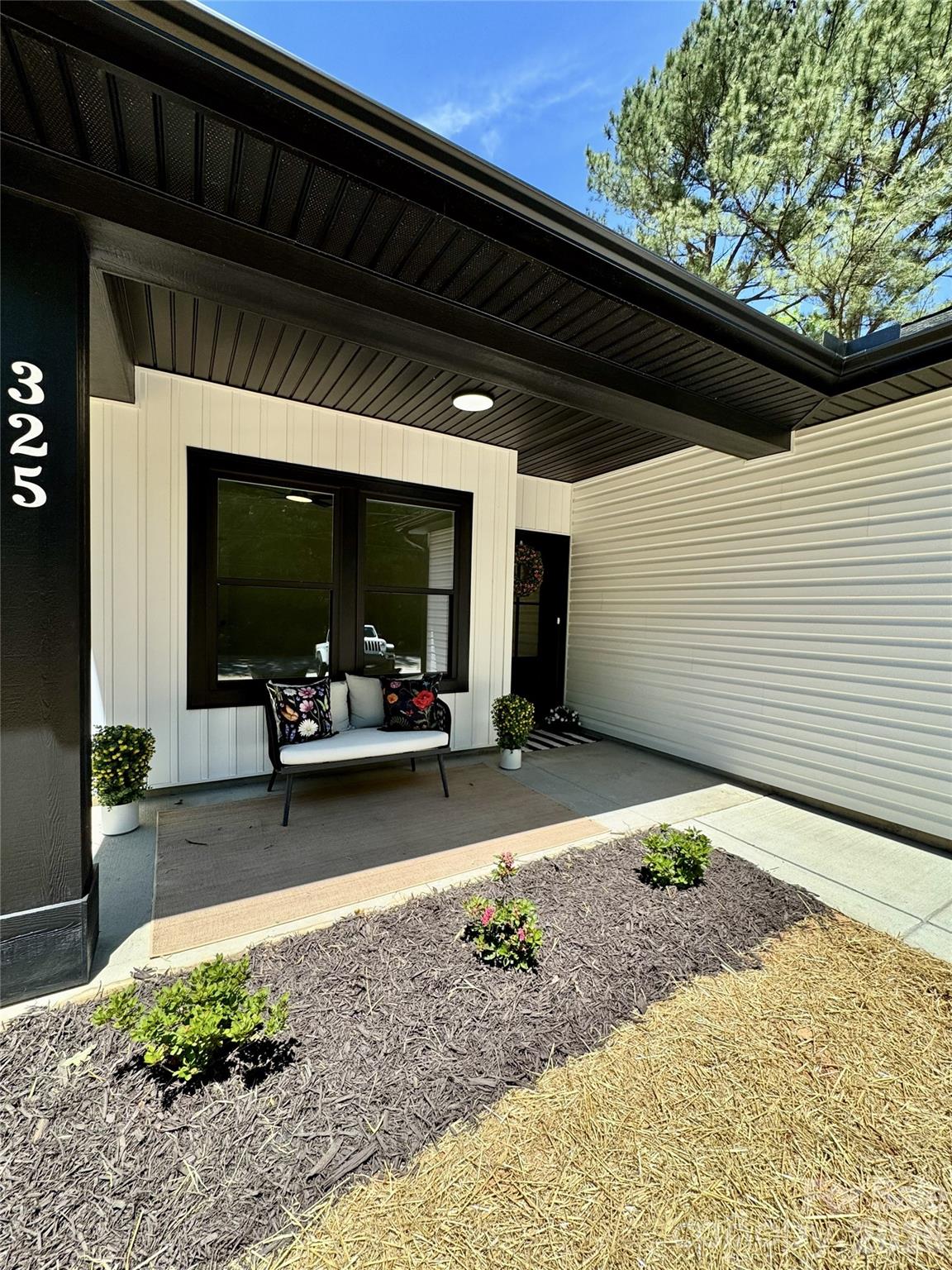 325 N Chapel Street — Landis