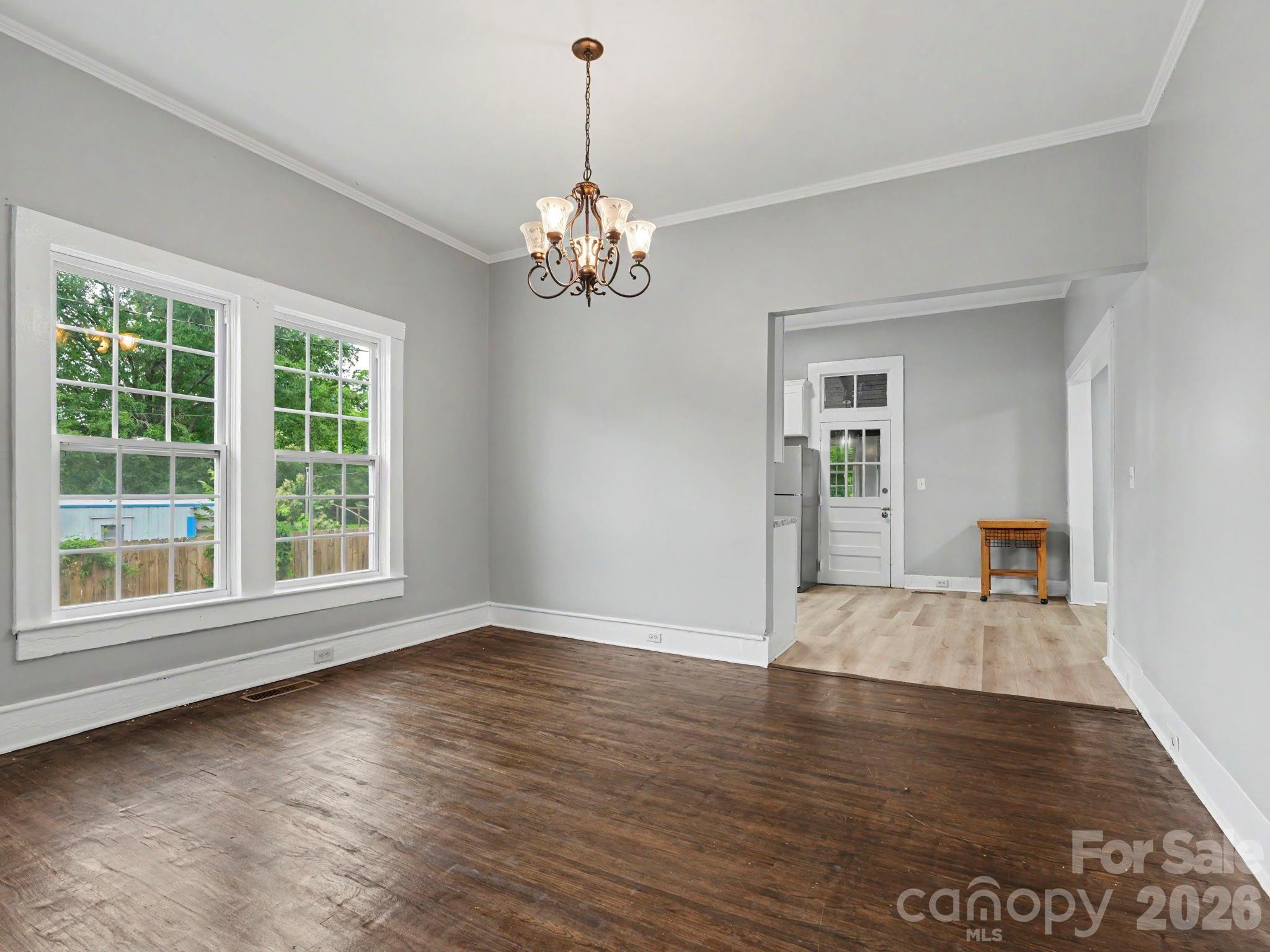 305 N White Street — Lancaster