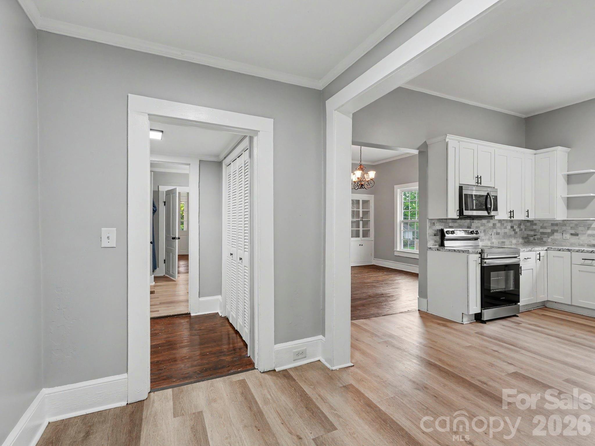 305 N White Street — Lancaster