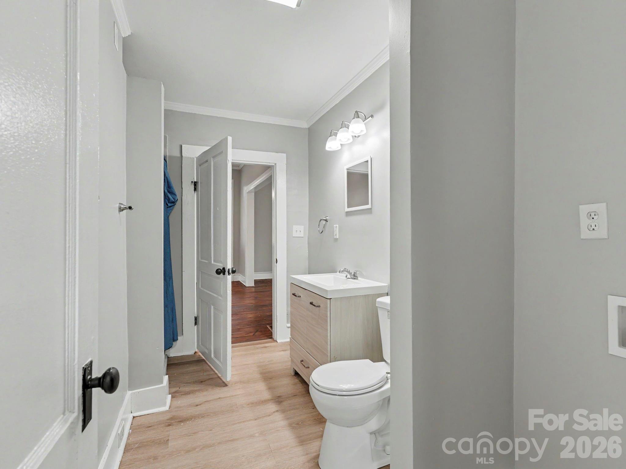 305 N White Street — Lancaster