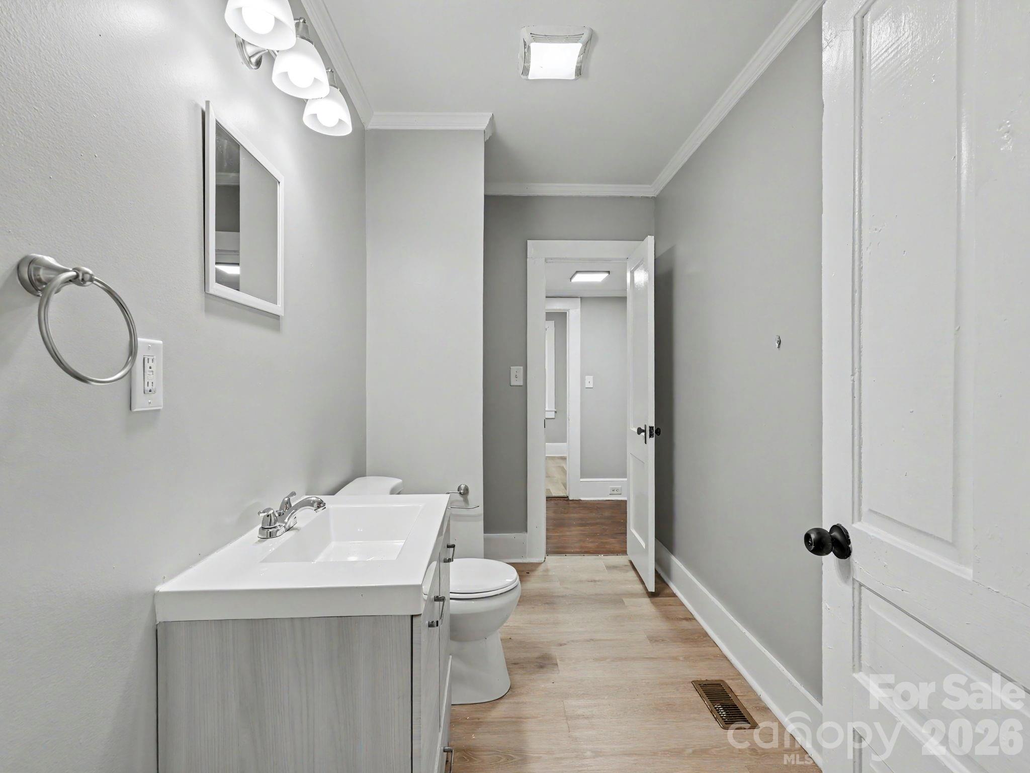 305 N White Street — Lancaster