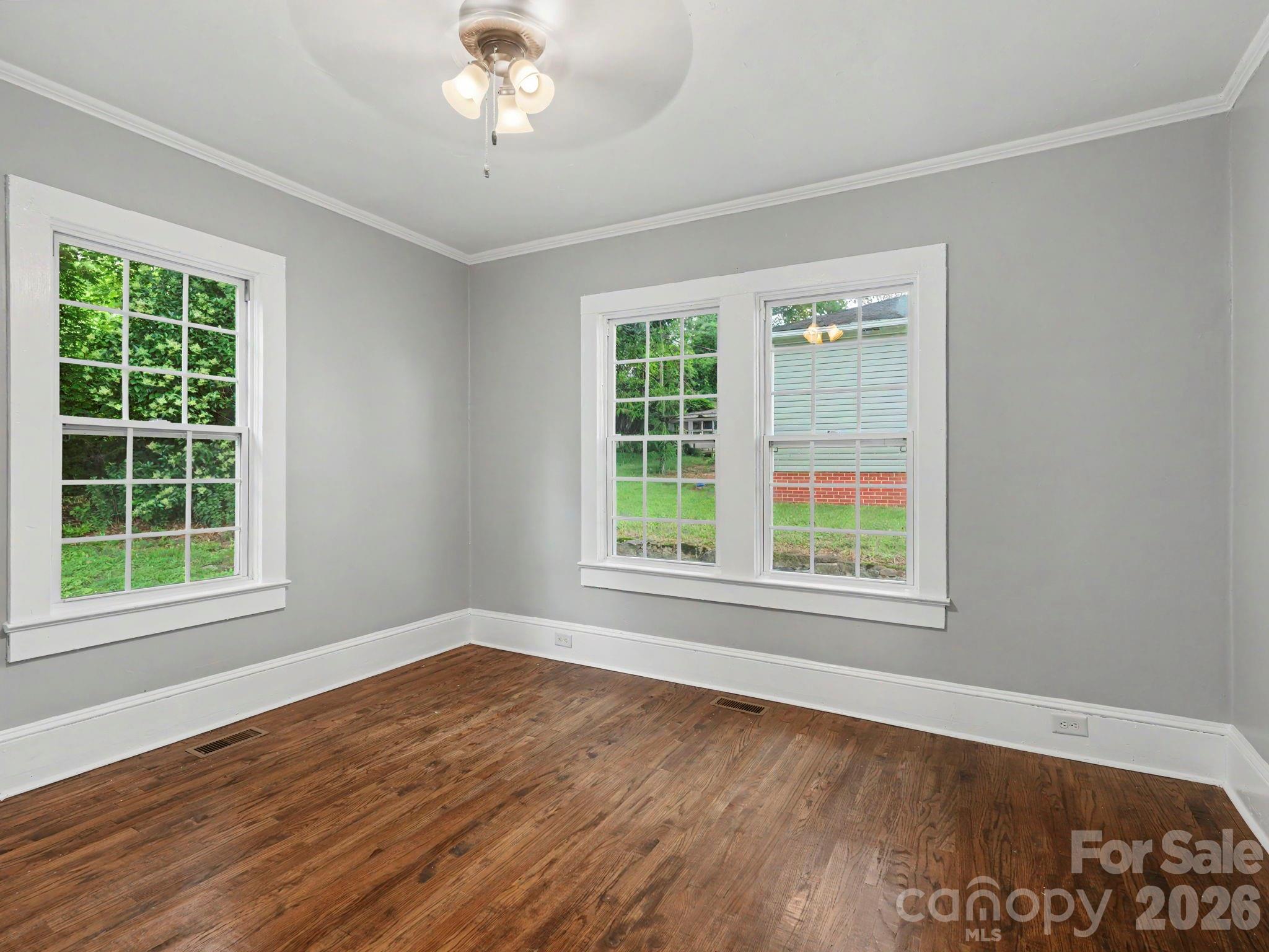 305 N White Street — Lancaster