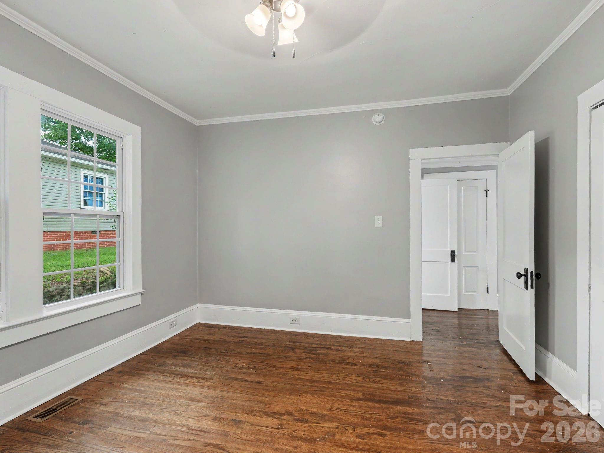 305 N White Street — Lancaster