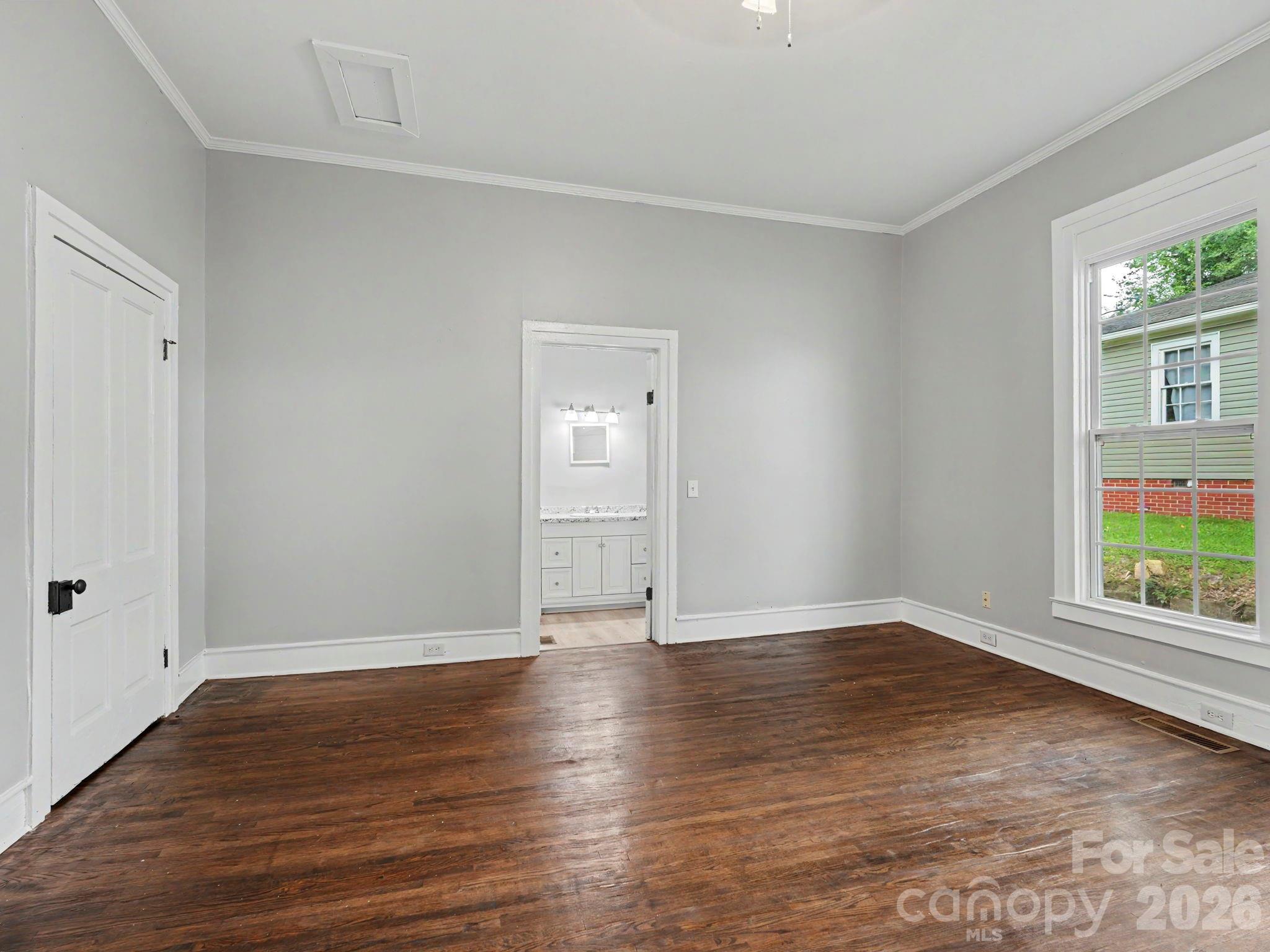 305 N White Street — Lancaster