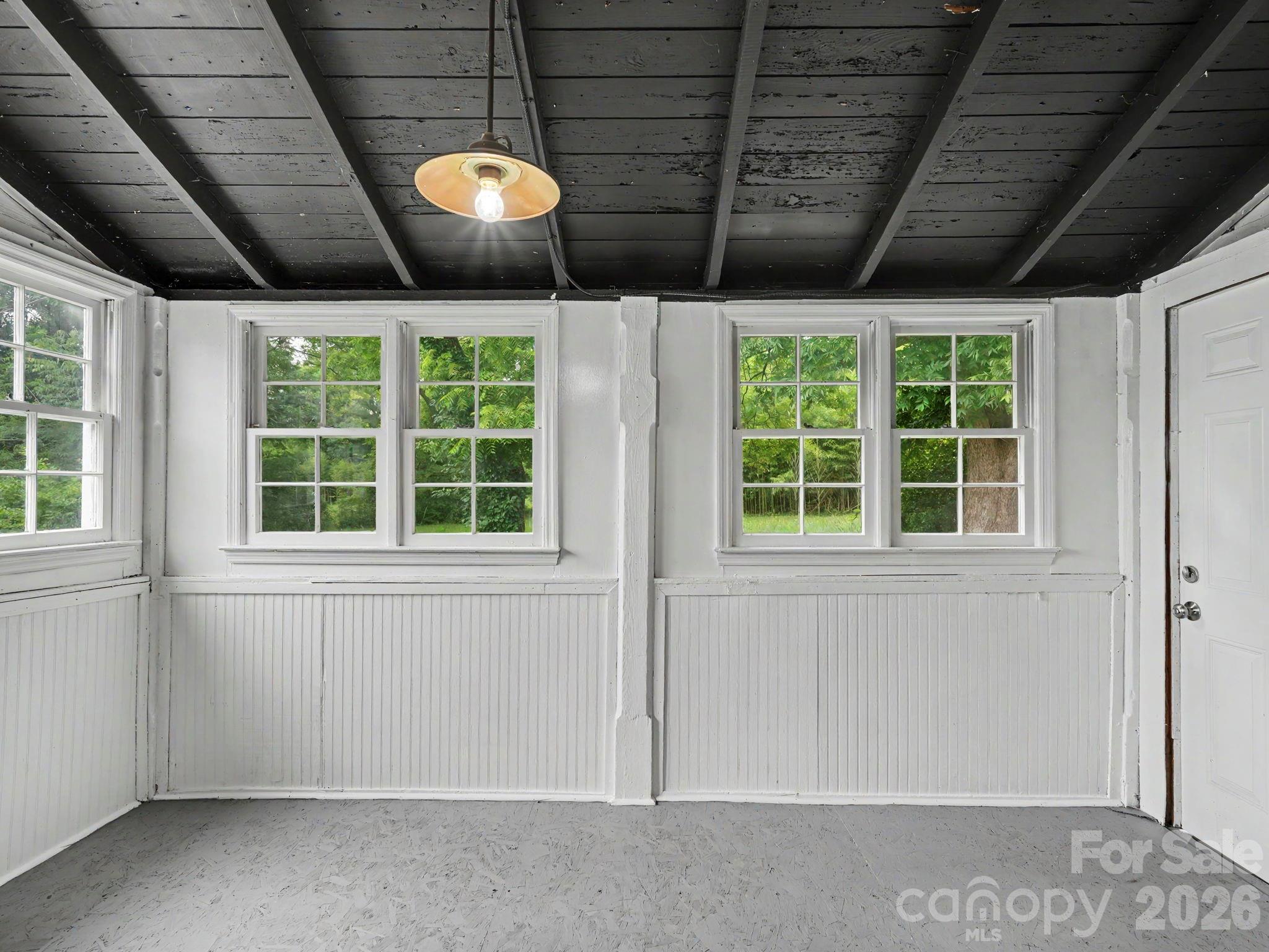 305 N White Street — Lancaster