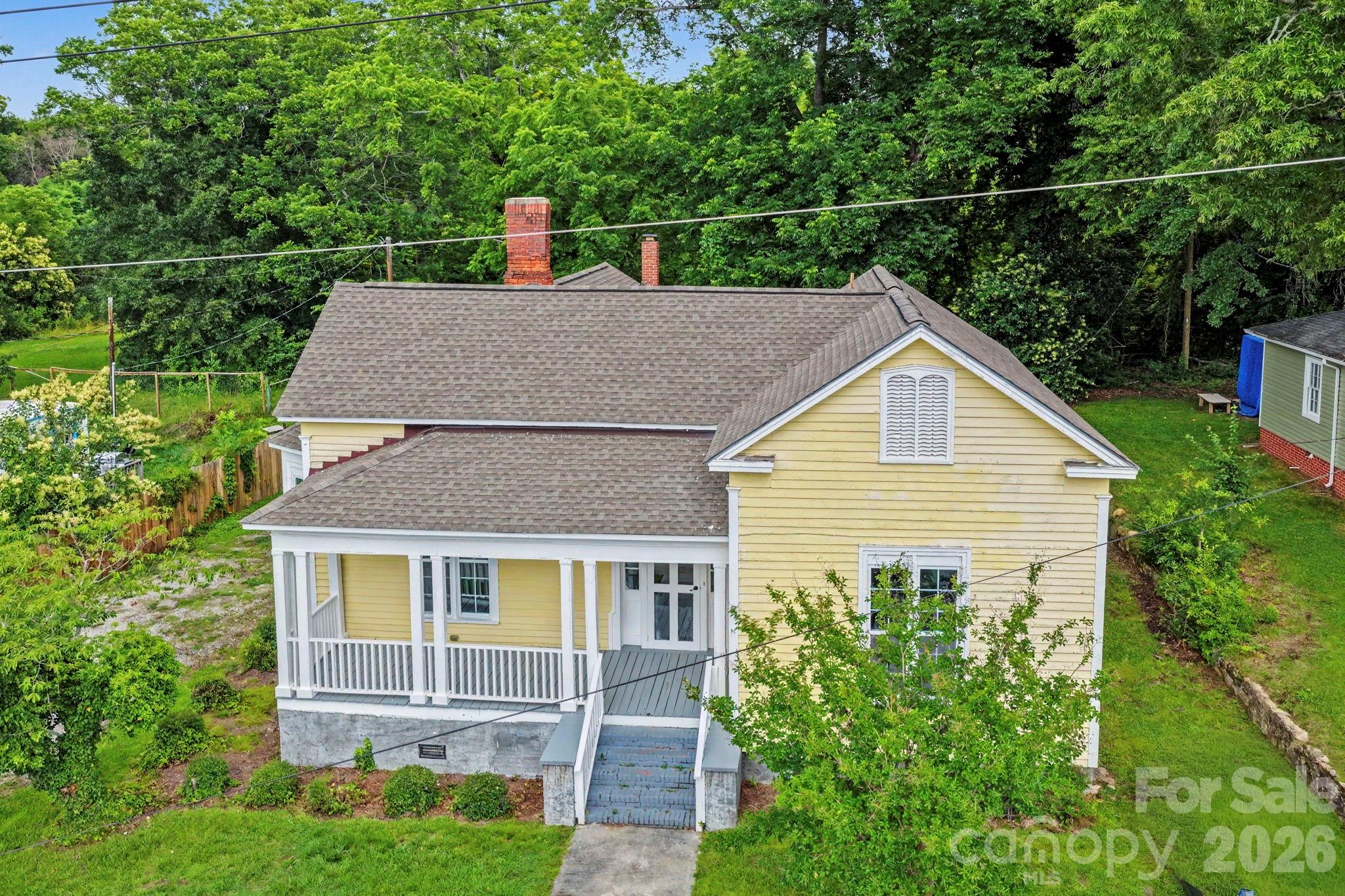 305 N White Street — Lancaster