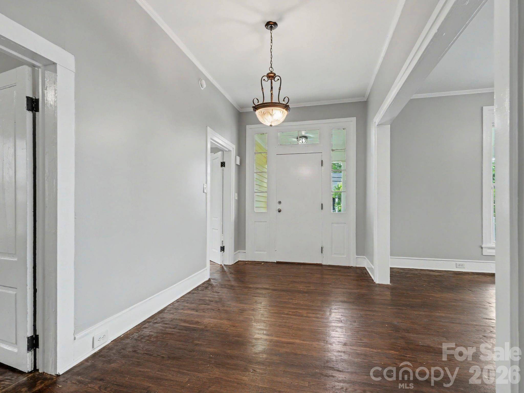 305 N White Street — Lancaster