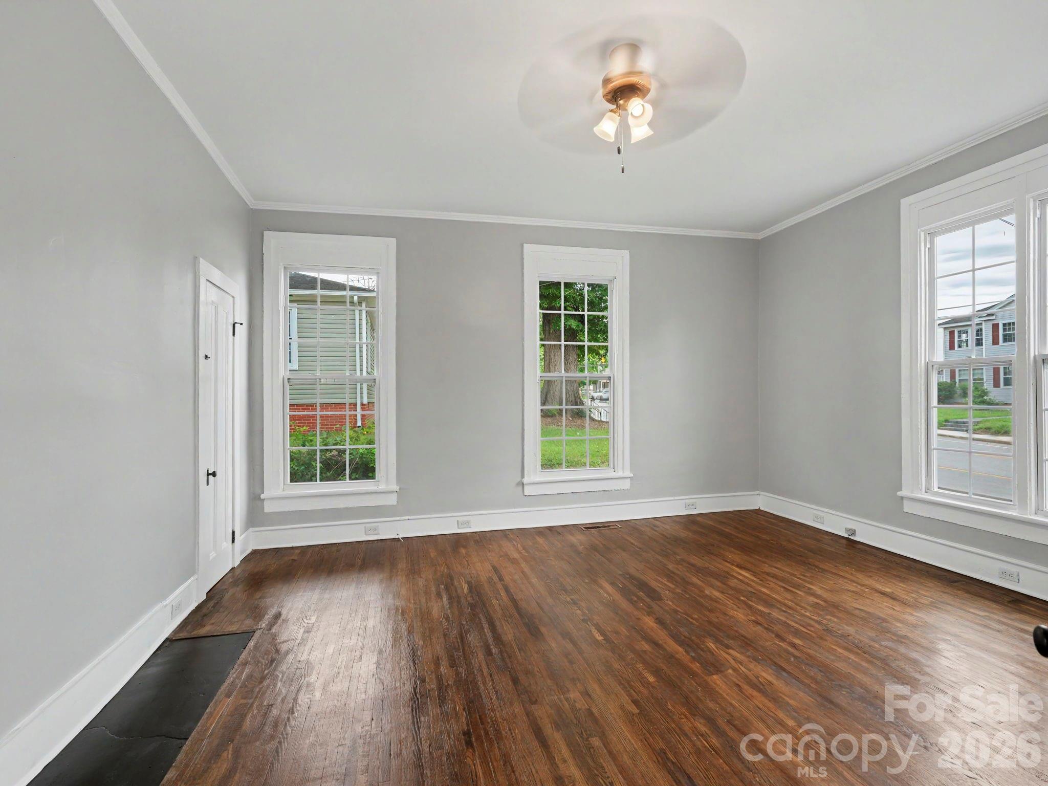 305 N White Street — Lancaster