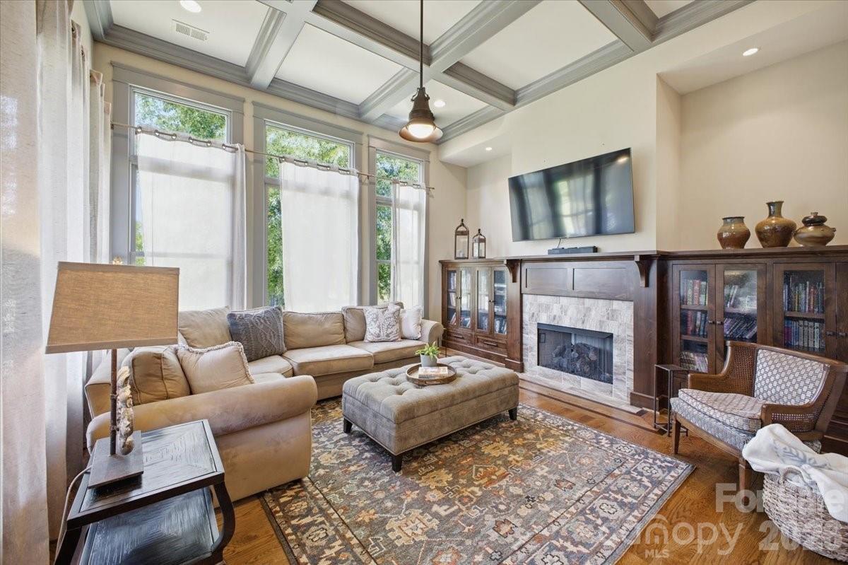517 W CJ Thomas Road — Monroe