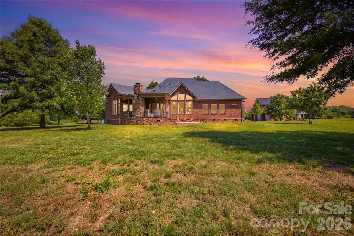 517 W CJ Thomas Road — Monroe