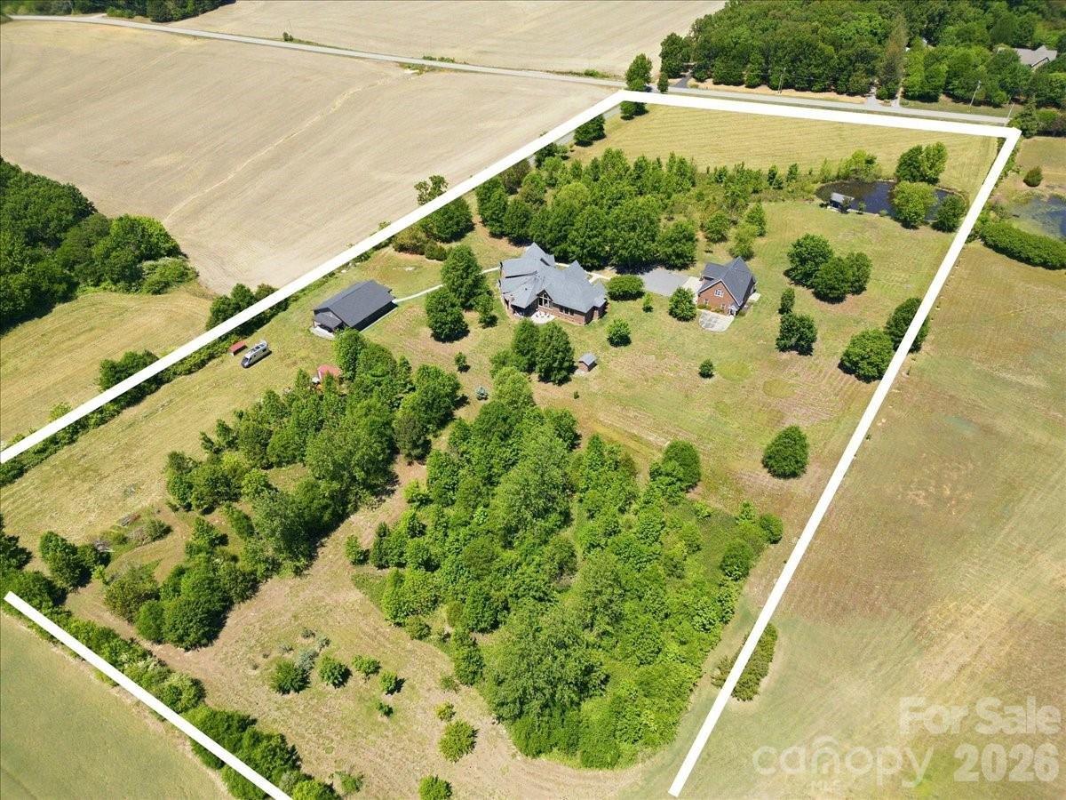 517 W CJ Thomas Road — Monroe