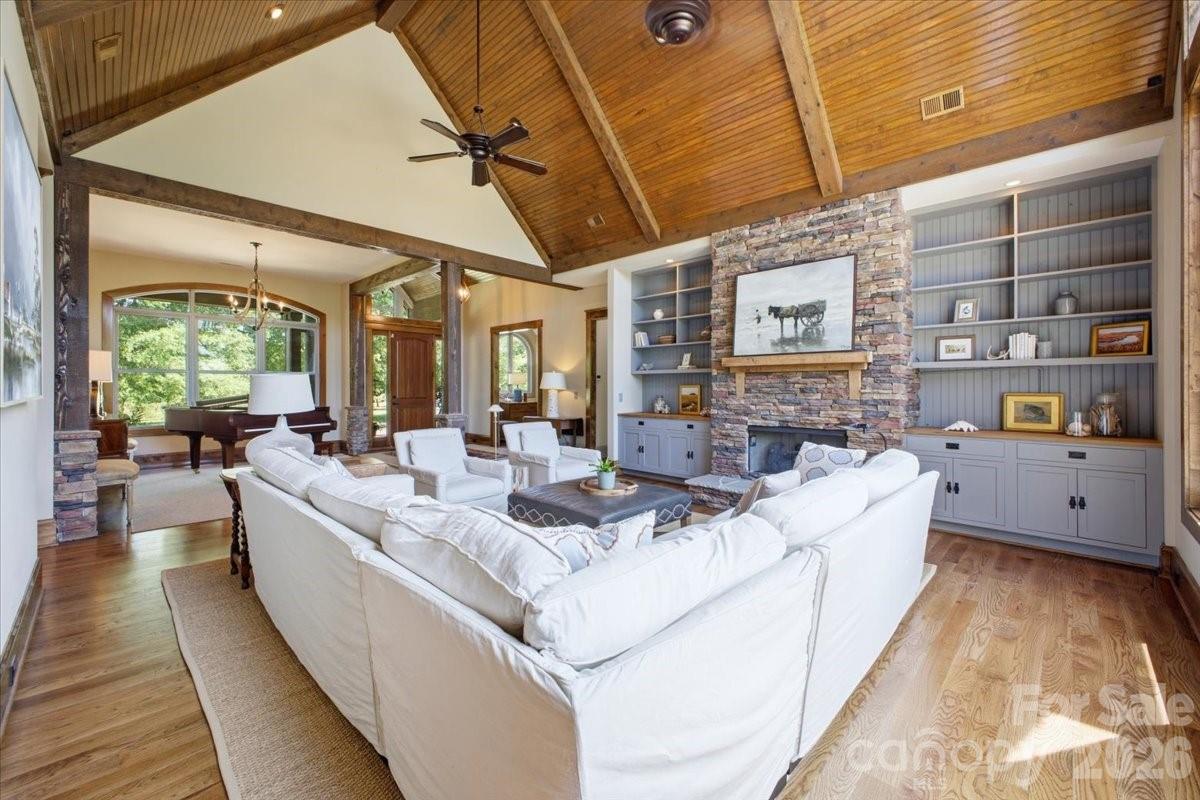 517 W CJ Thomas Road — Monroe