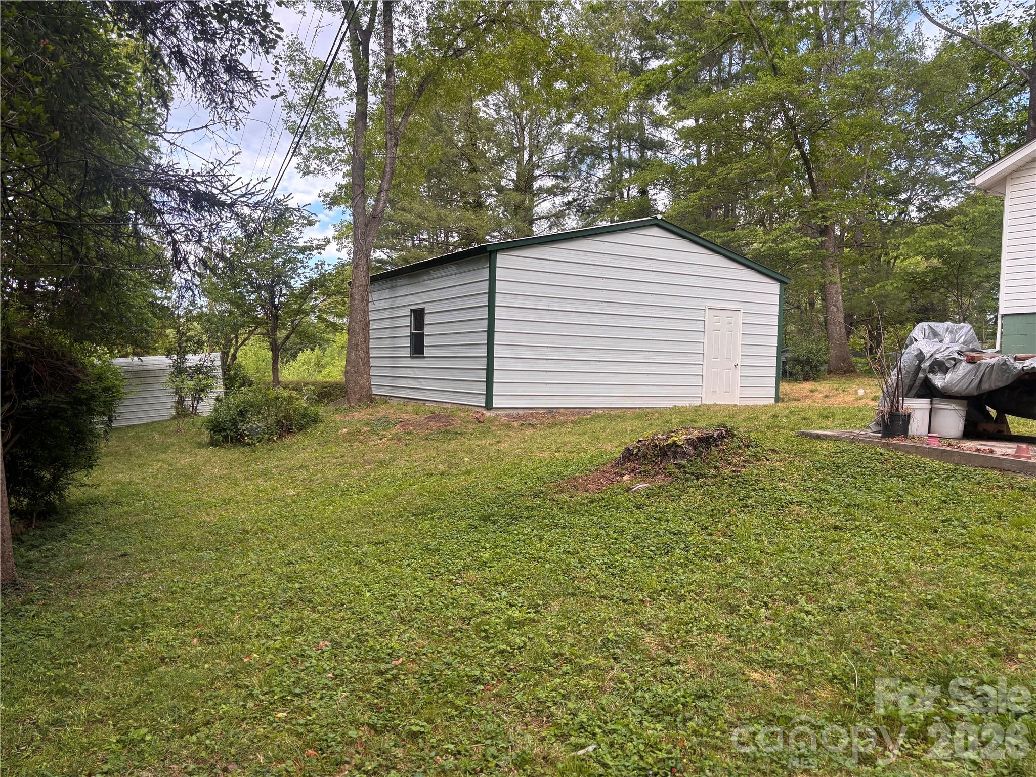 45 Briggs Road — Asheville