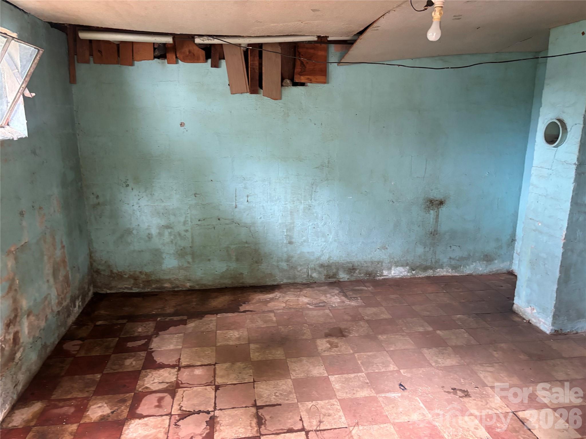 45 Briggs Road — Asheville