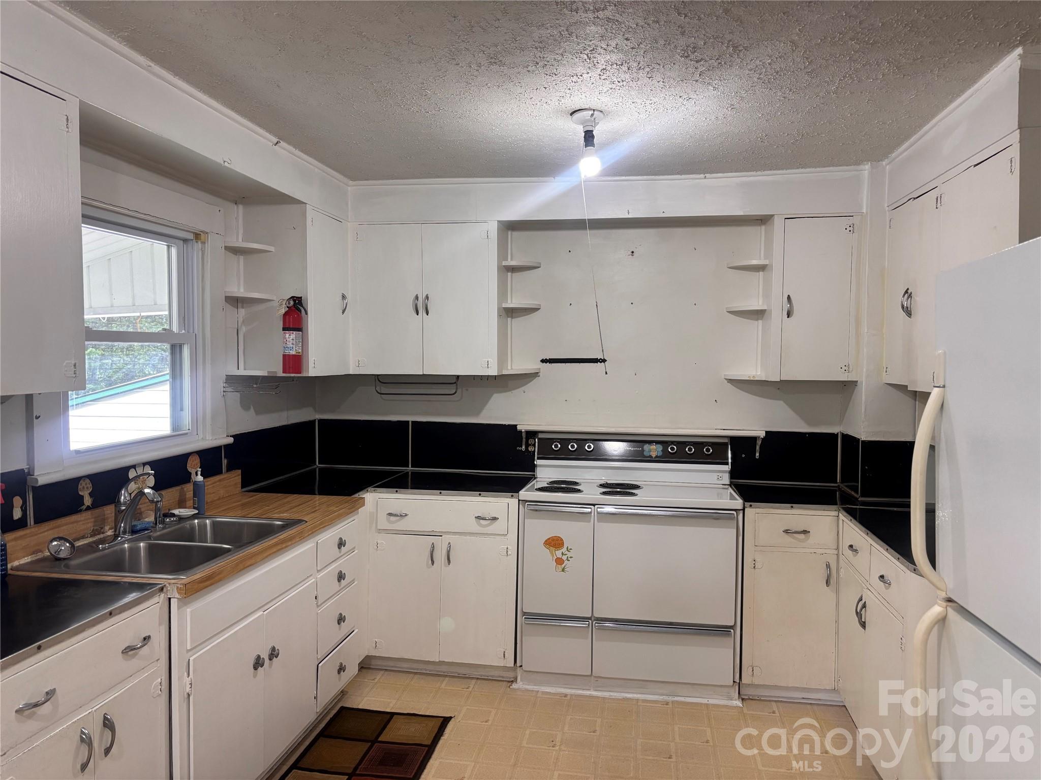 45 Briggs Road — Asheville