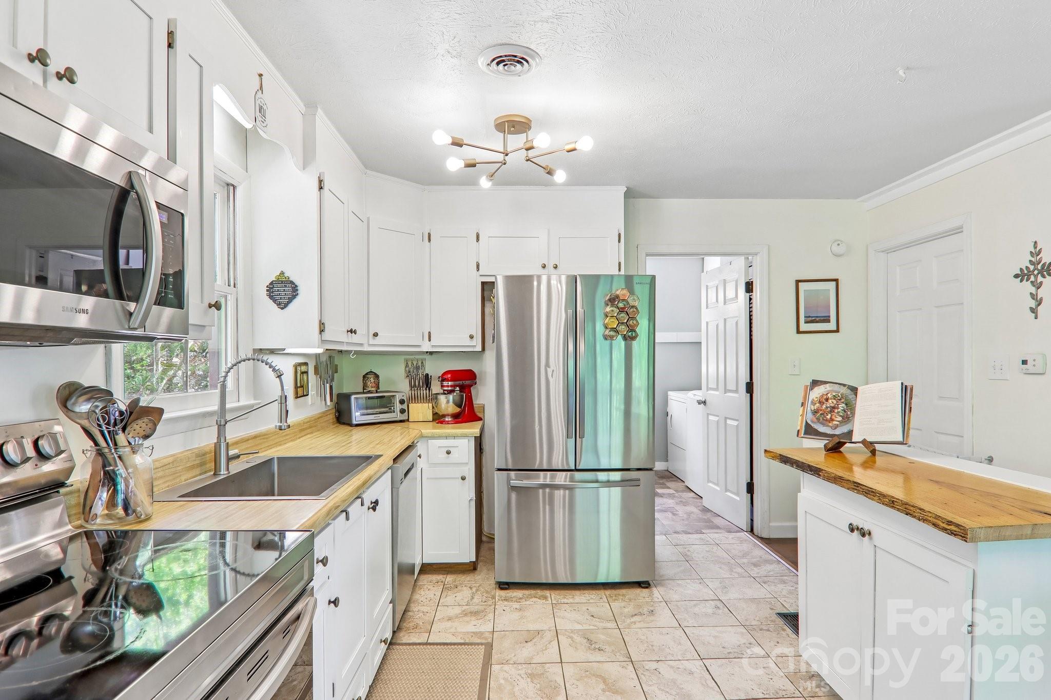 34 Lindsey Hill Lane — Zirconia
