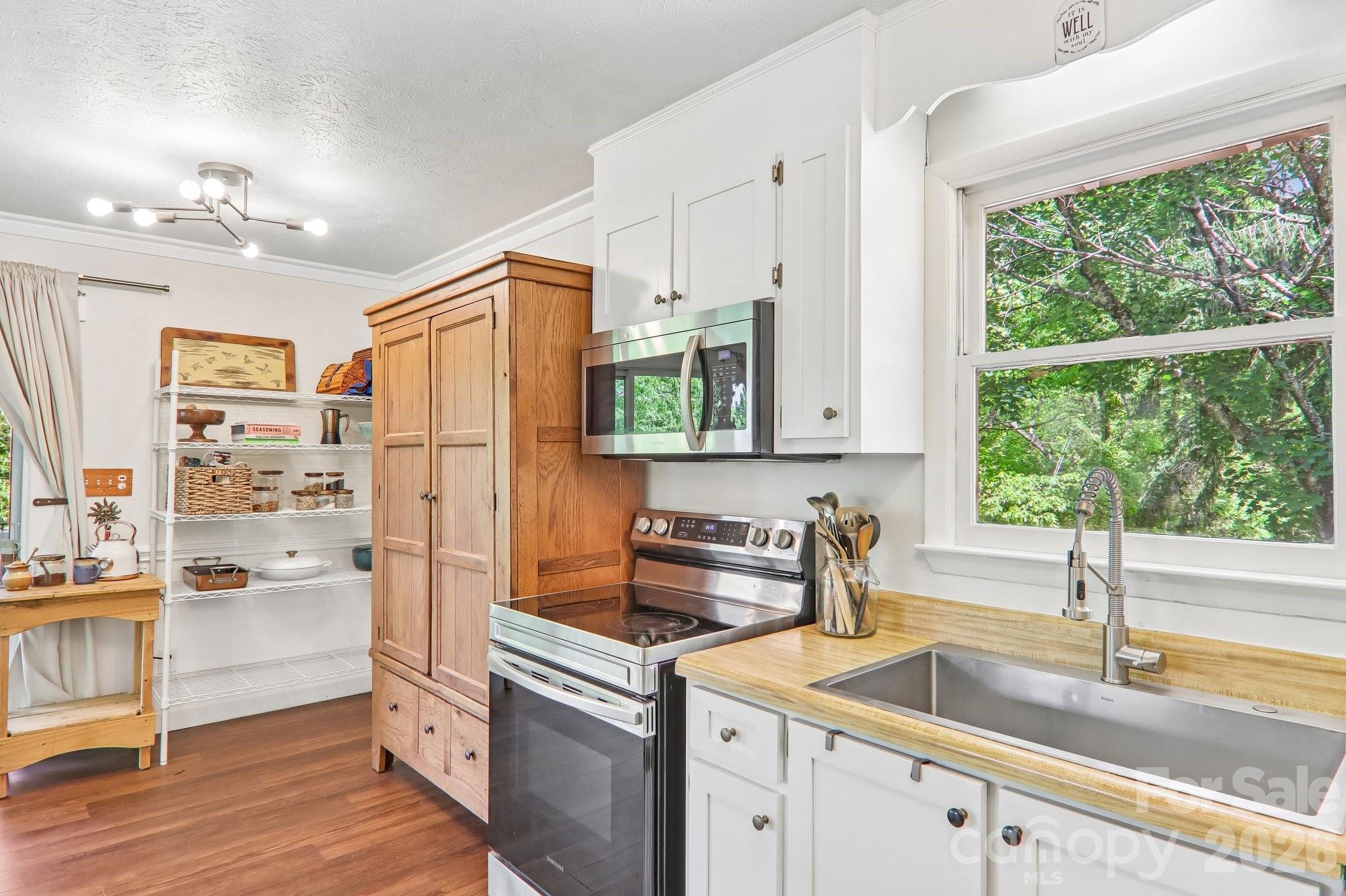 34 Lindsey Hill Lane — Zirconia