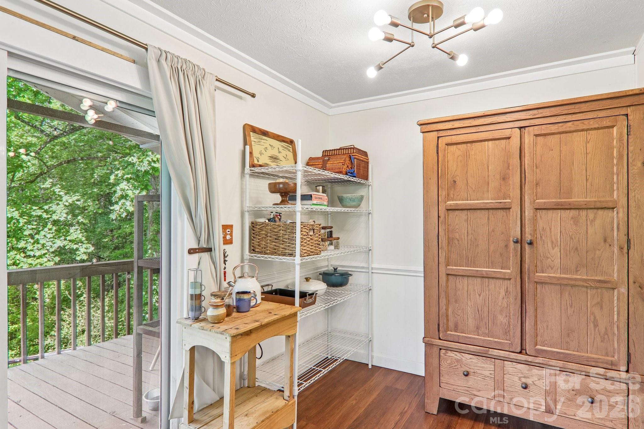 34 Lindsey Hill Lane — Zirconia