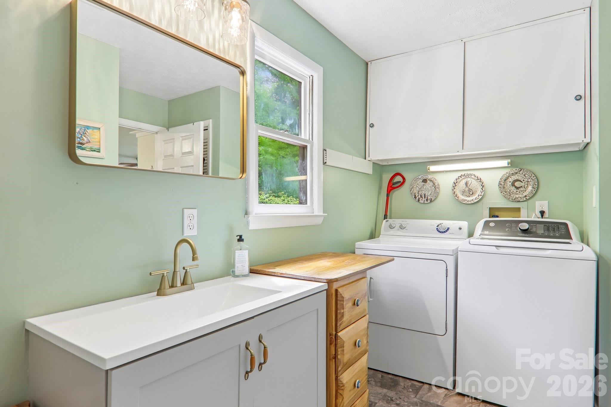 34 Lindsey Hill Lane — Zirconia