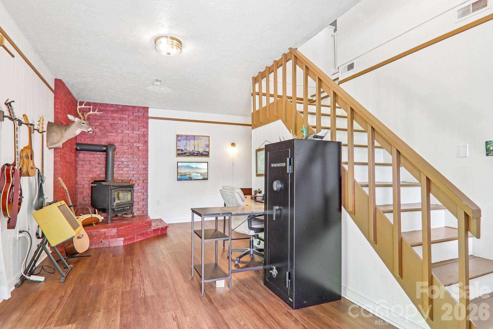 34 Lindsey Hill Lane — Zirconia