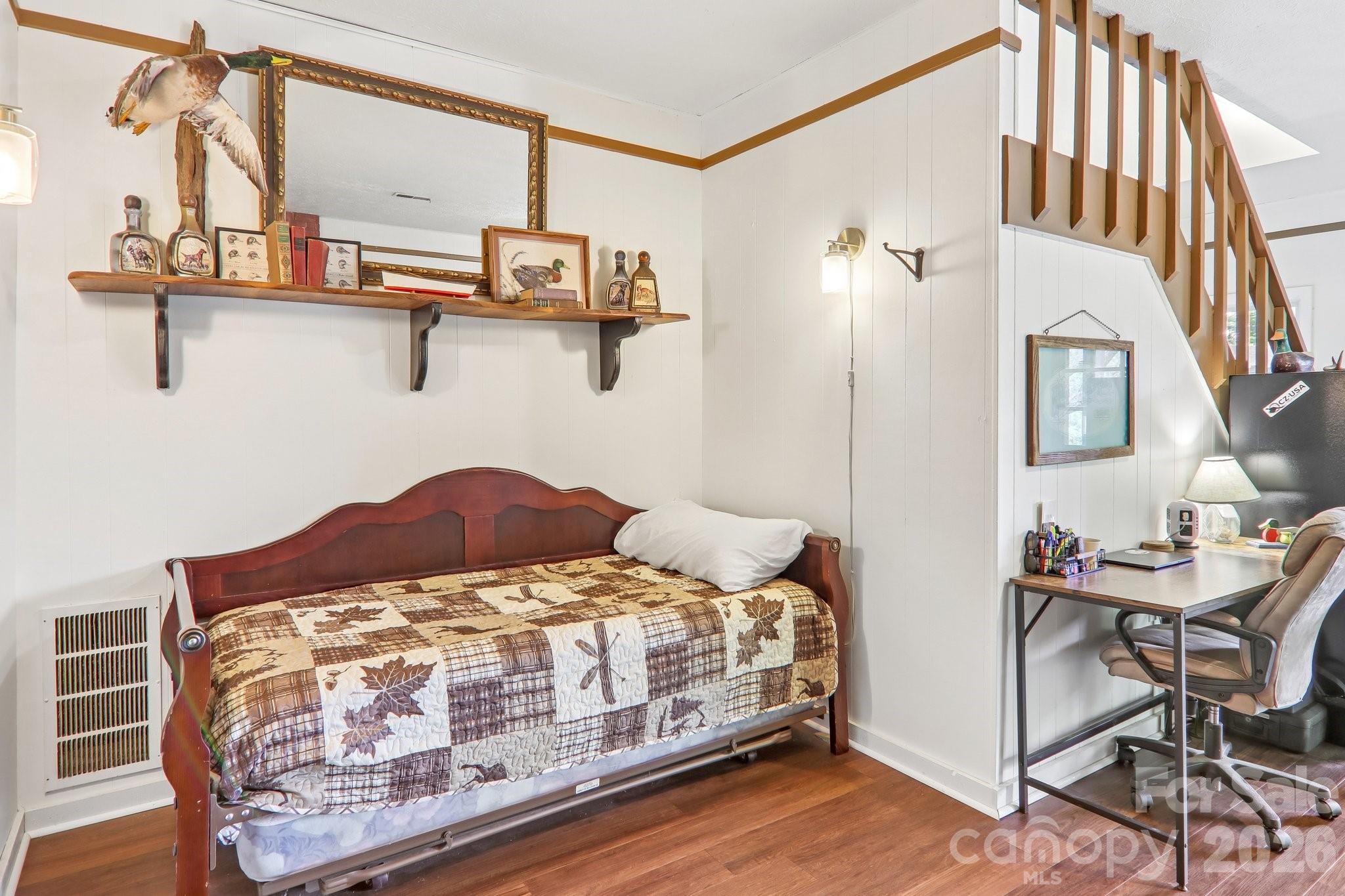 34 Lindsey Hill Lane — Zirconia