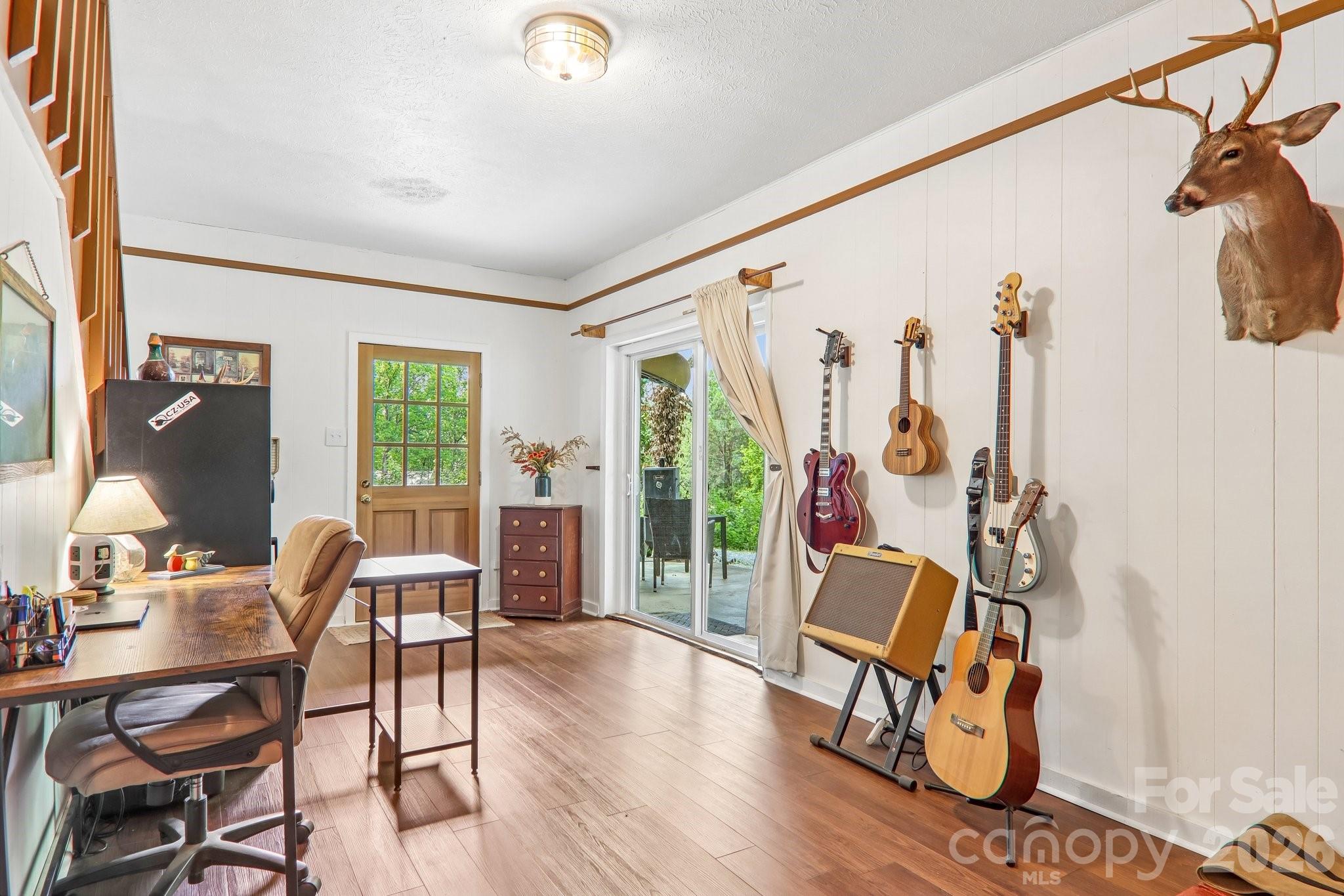 34 Lindsey Hill Lane — Zirconia