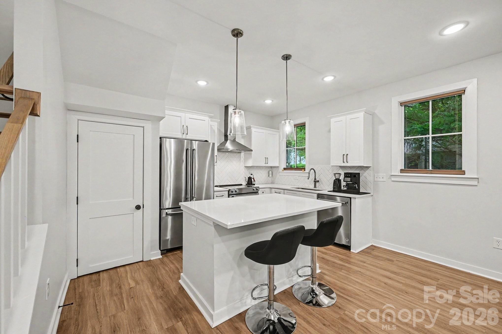 345 East Boulevard — Charlotte
