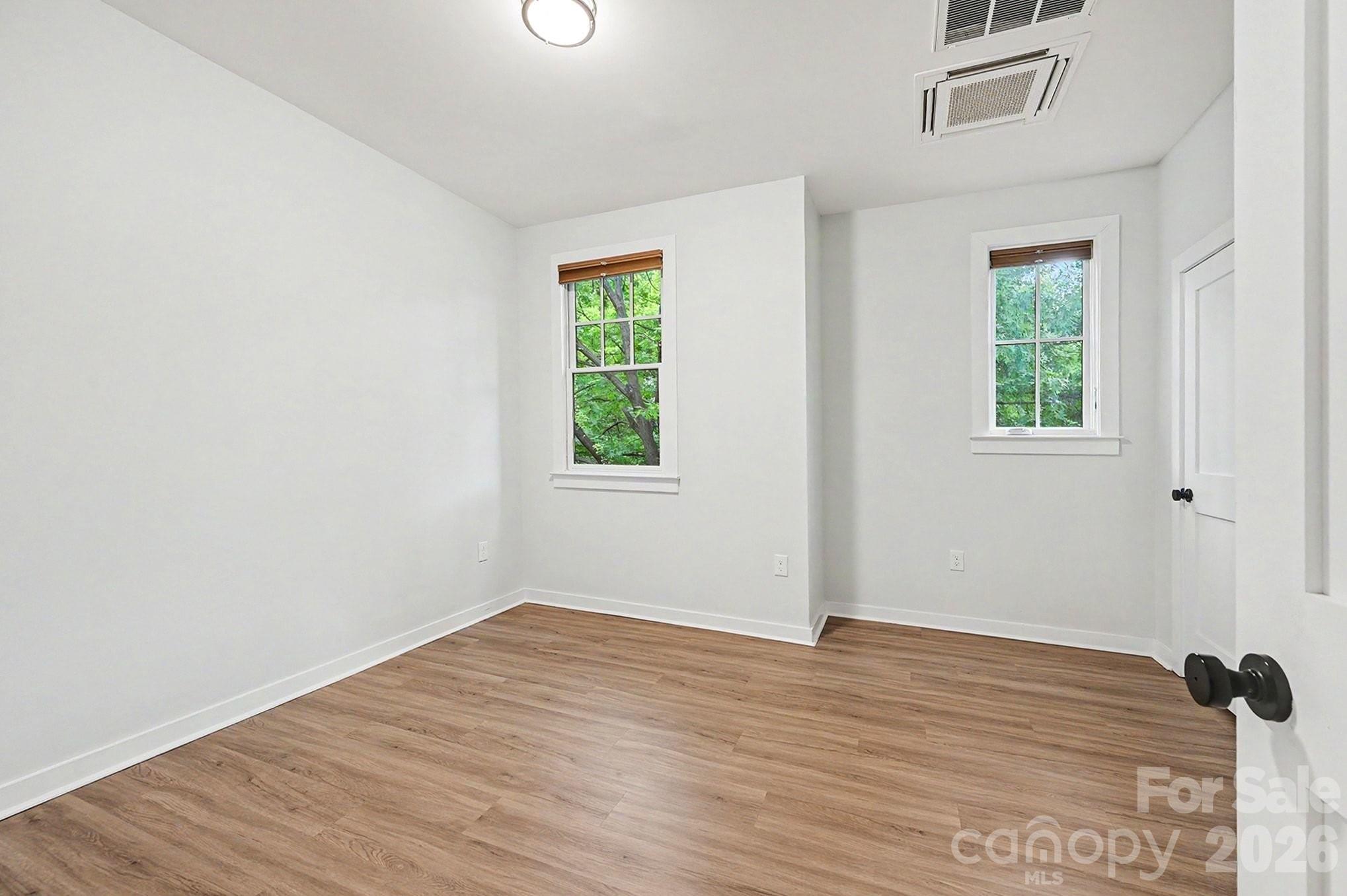 345 East Boulevard — Charlotte