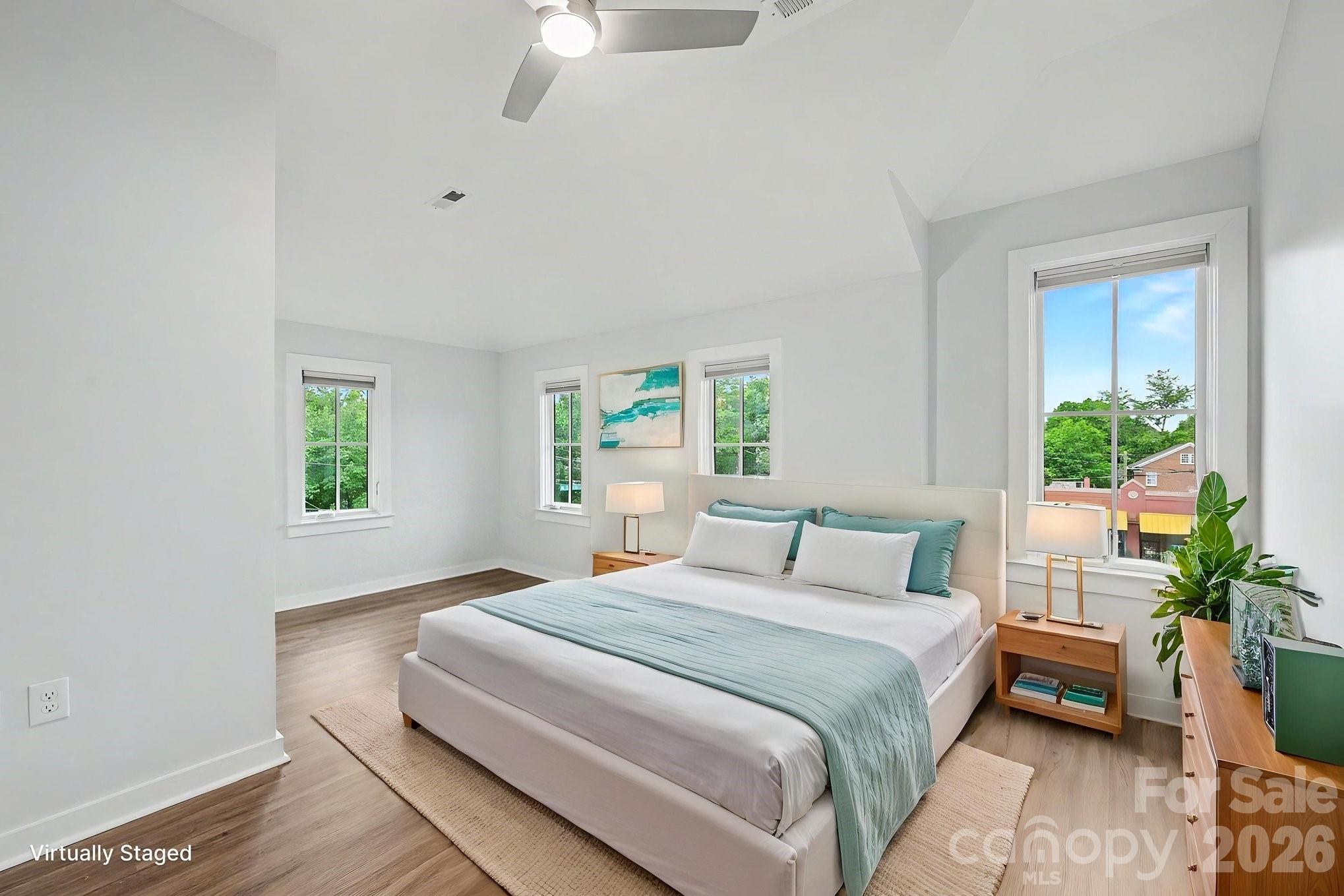 345 East Boulevard — Charlotte