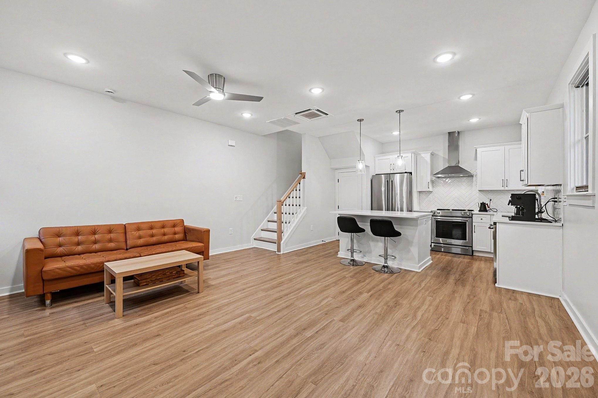 345 East Boulevard — Charlotte