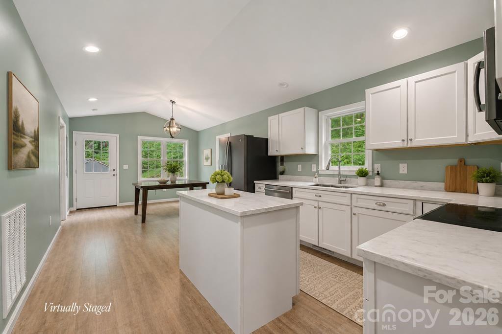 79 Harris Circle — Sylva