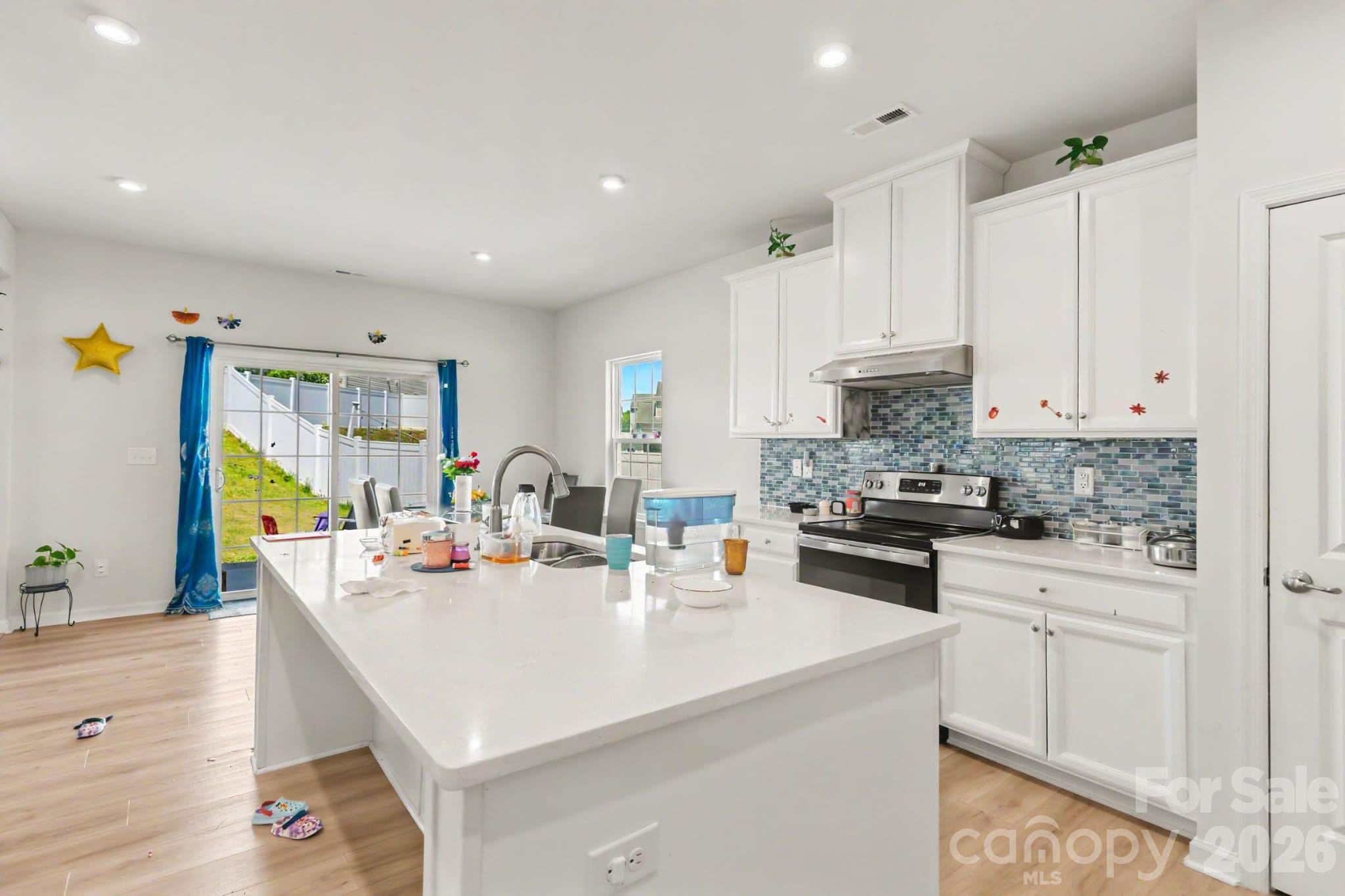 3243 Streamside Drive — Davidson