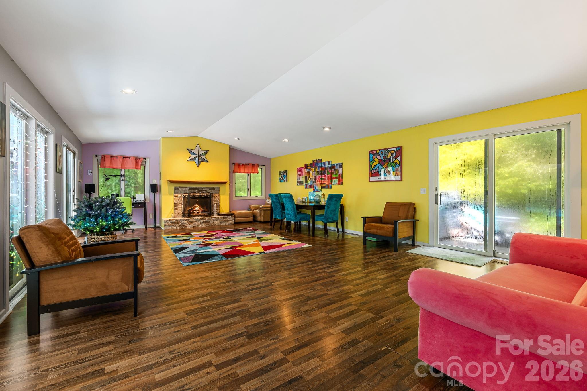 11 Beaumont Drive — Hendersonville