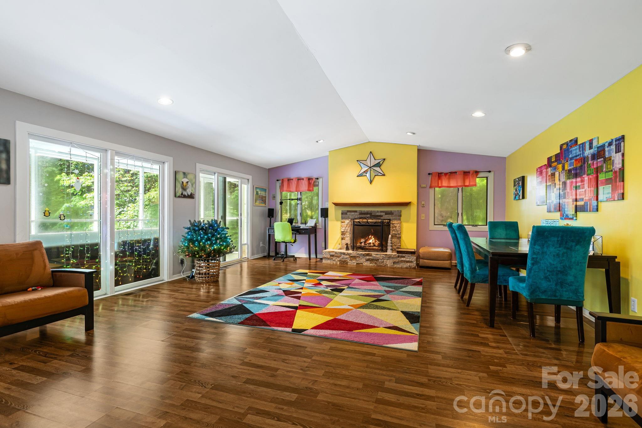 11 Beaumont Drive — Hendersonville