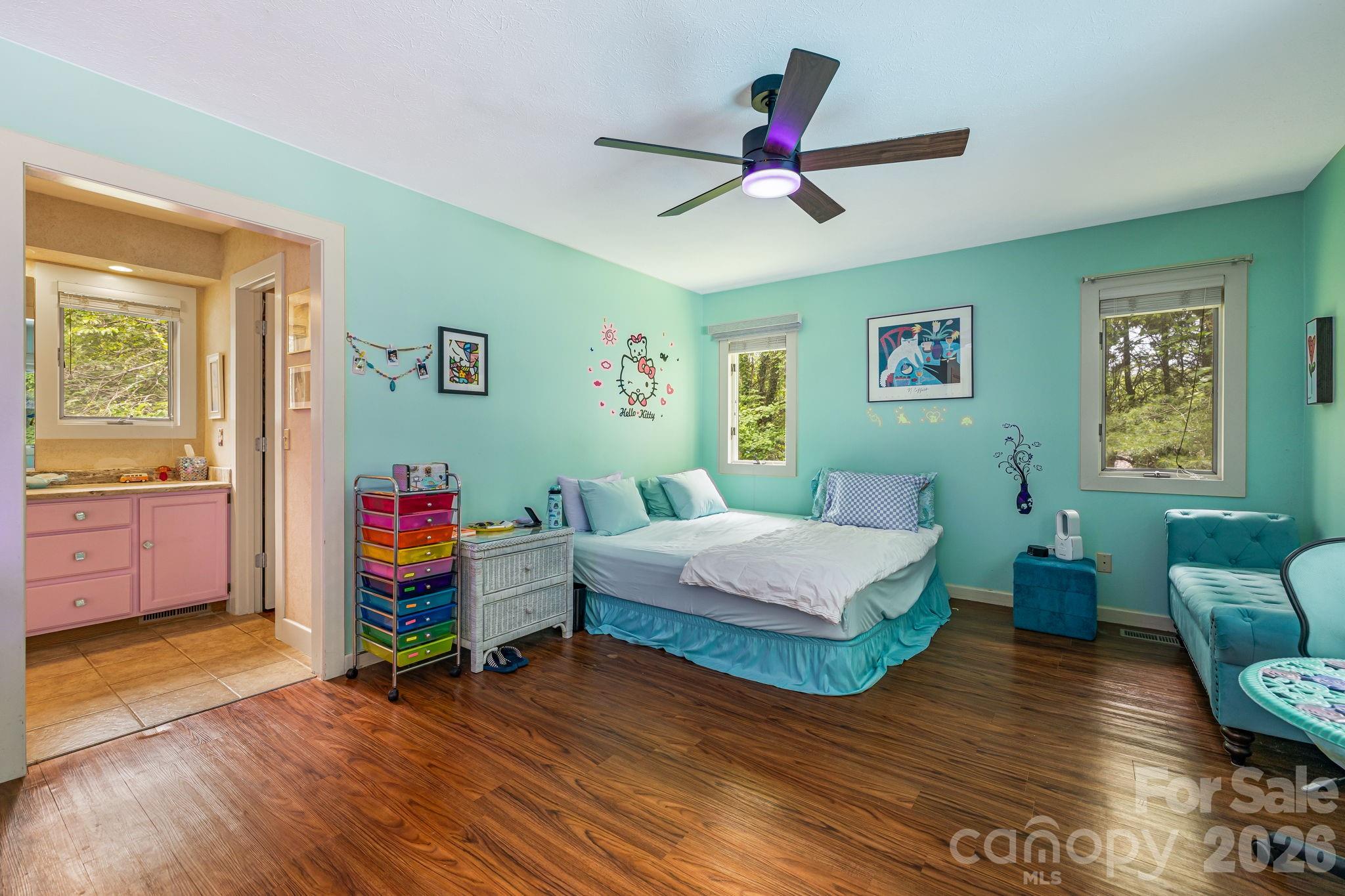 11 Beaumont Drive — Hendersonville