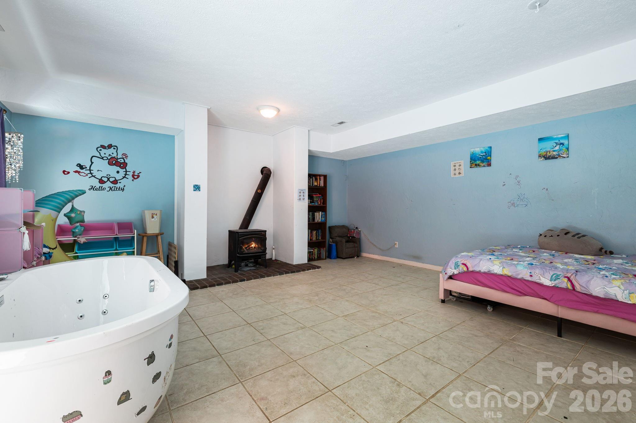 11 Beaumont Drive — Hendersonville