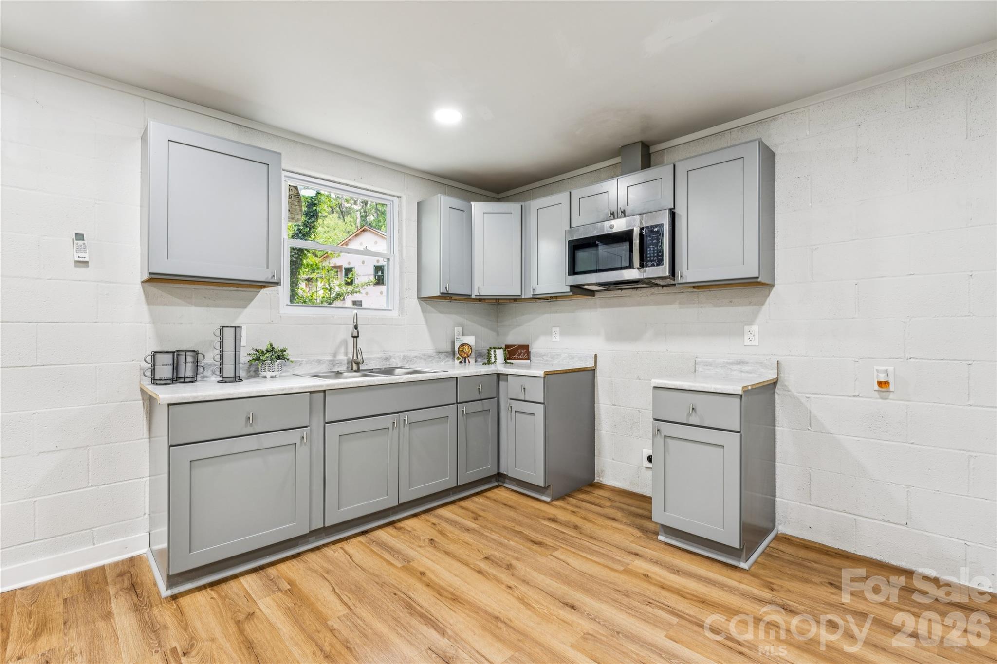1014 N Mountain Street — Cherryville