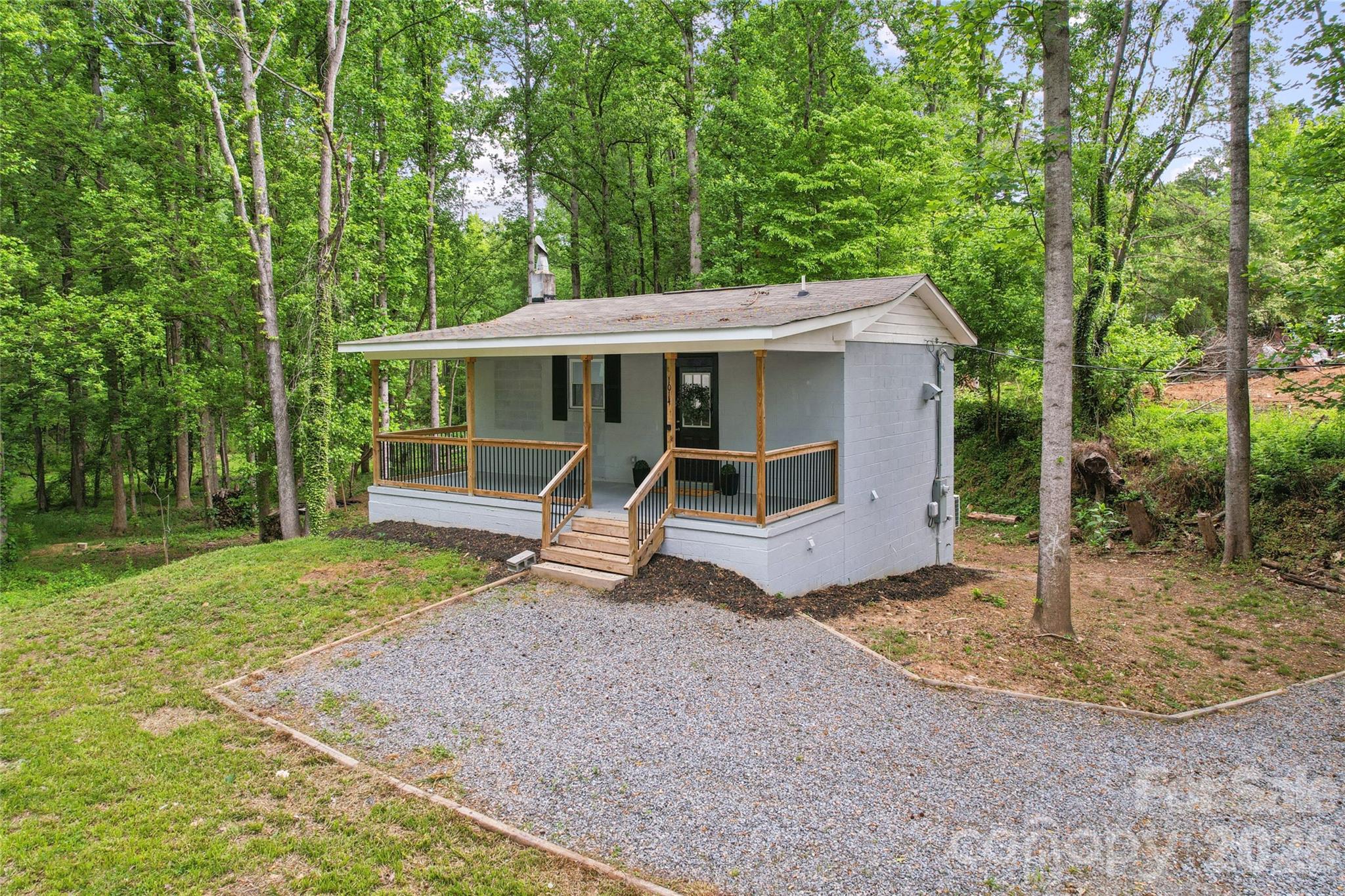 1014 N Mountain Street — Cherryville