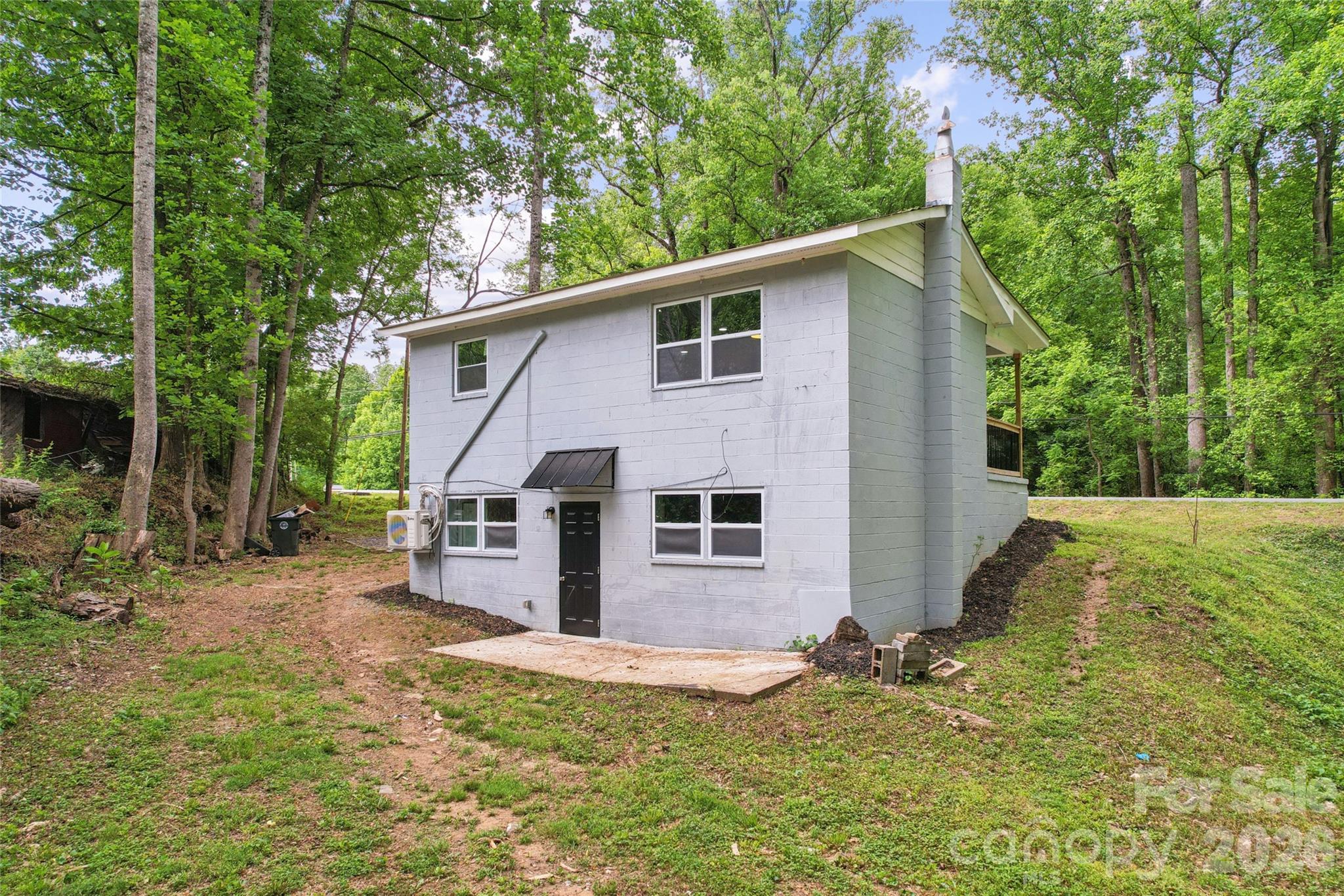 1014 N Mountain Street — Cherryville