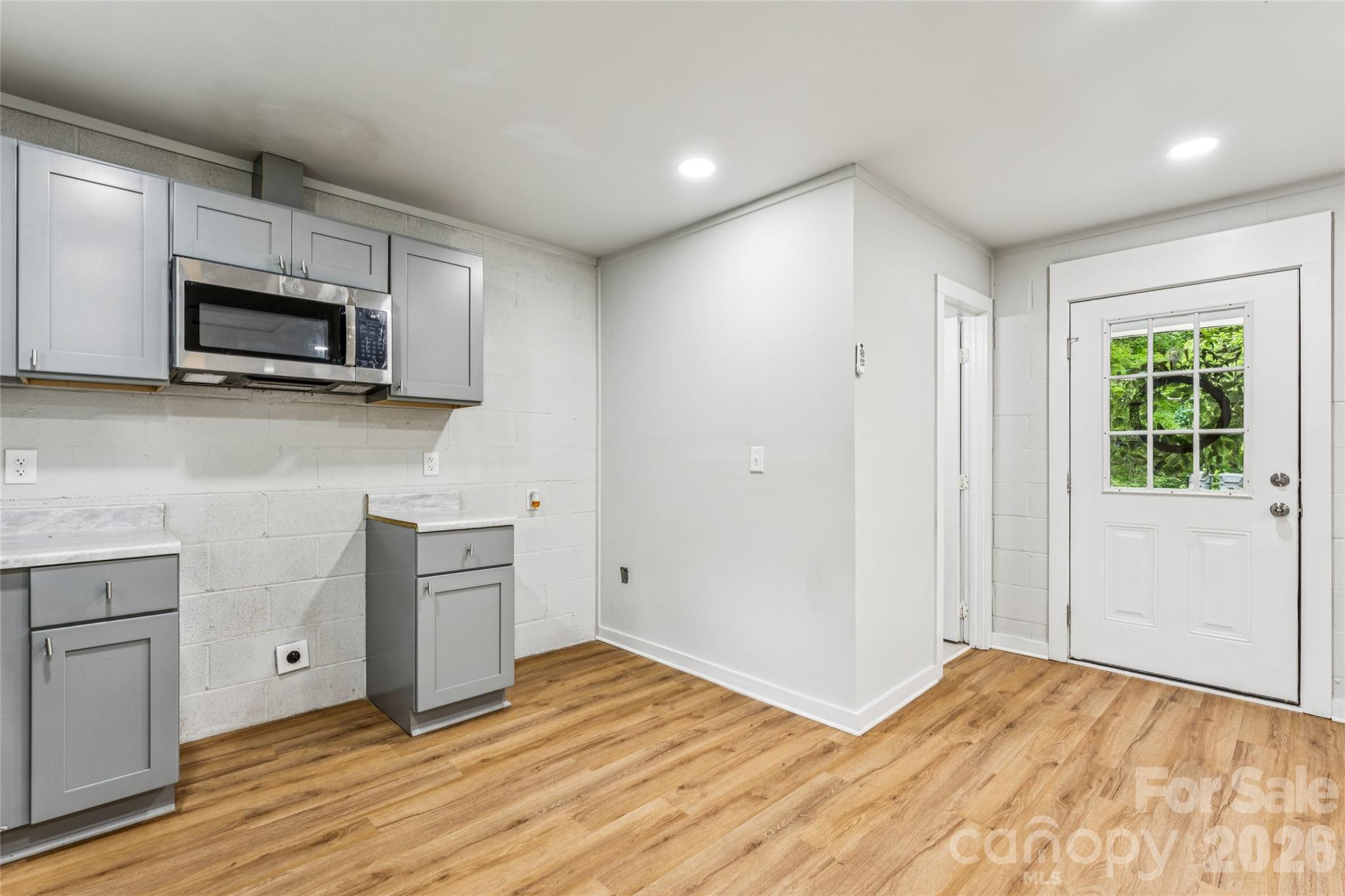 1014 N Mountain Street — Cherryville