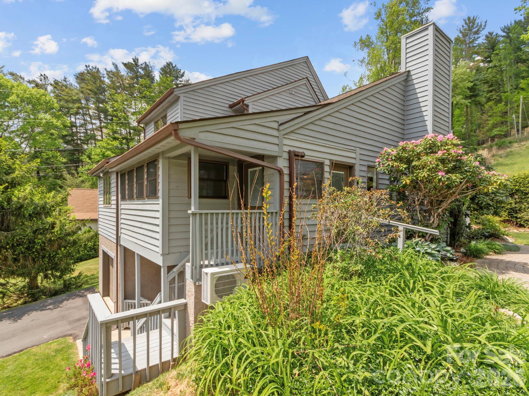 317 Robertson Street — Burnsville