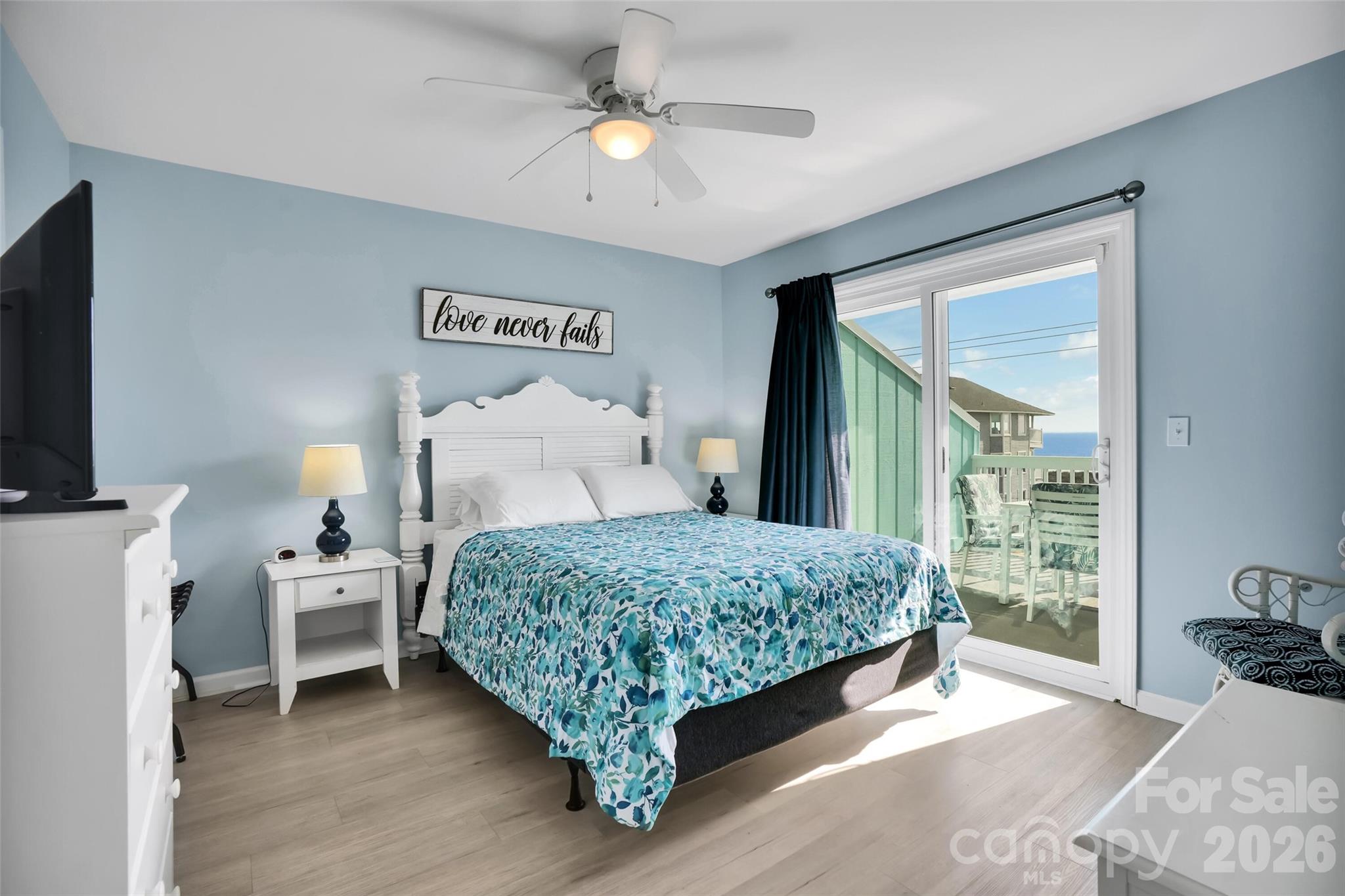 1013 Carolina Beach Avenue N — Carolina Beach