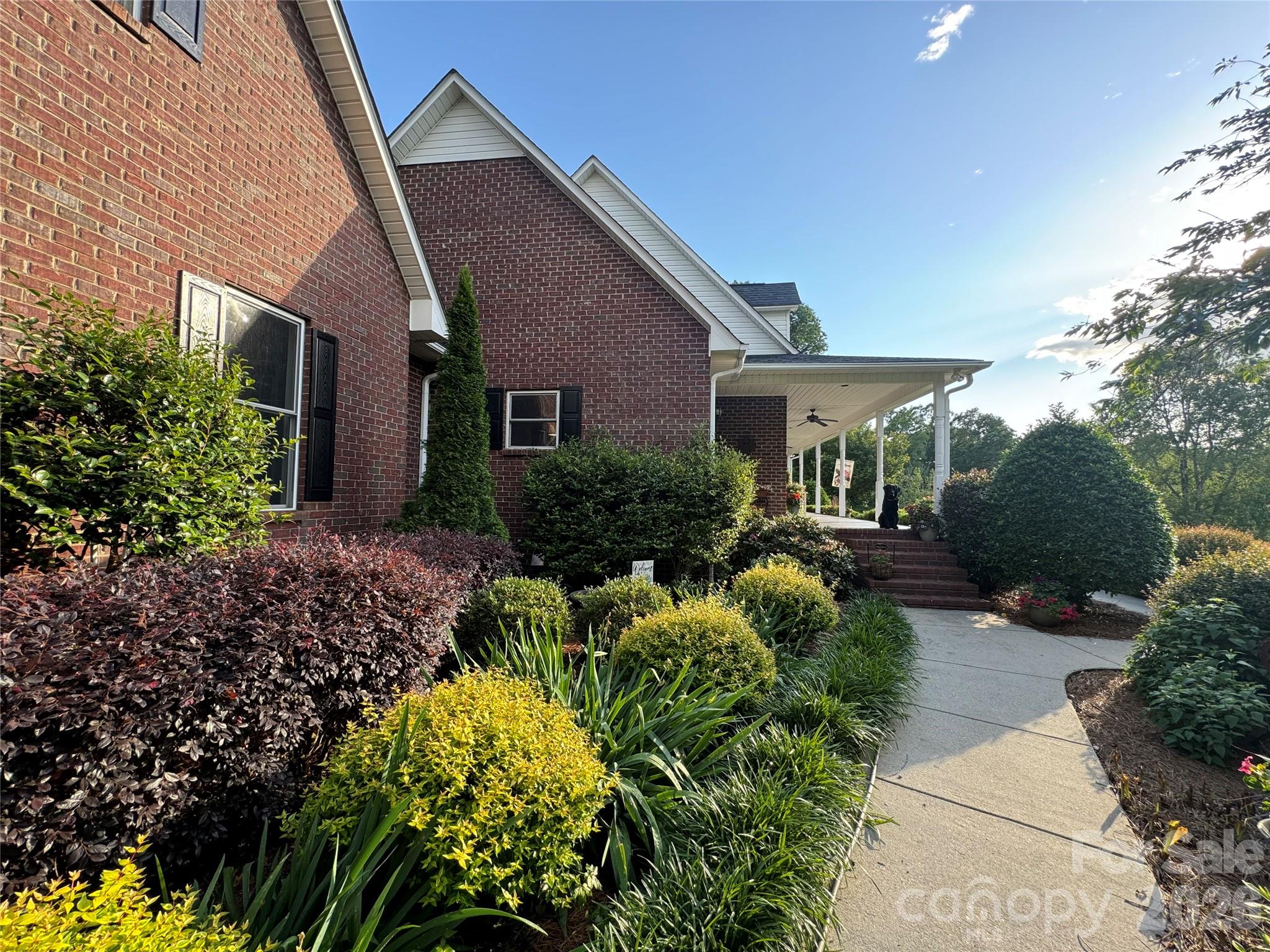 1011 Ratchford Road — York