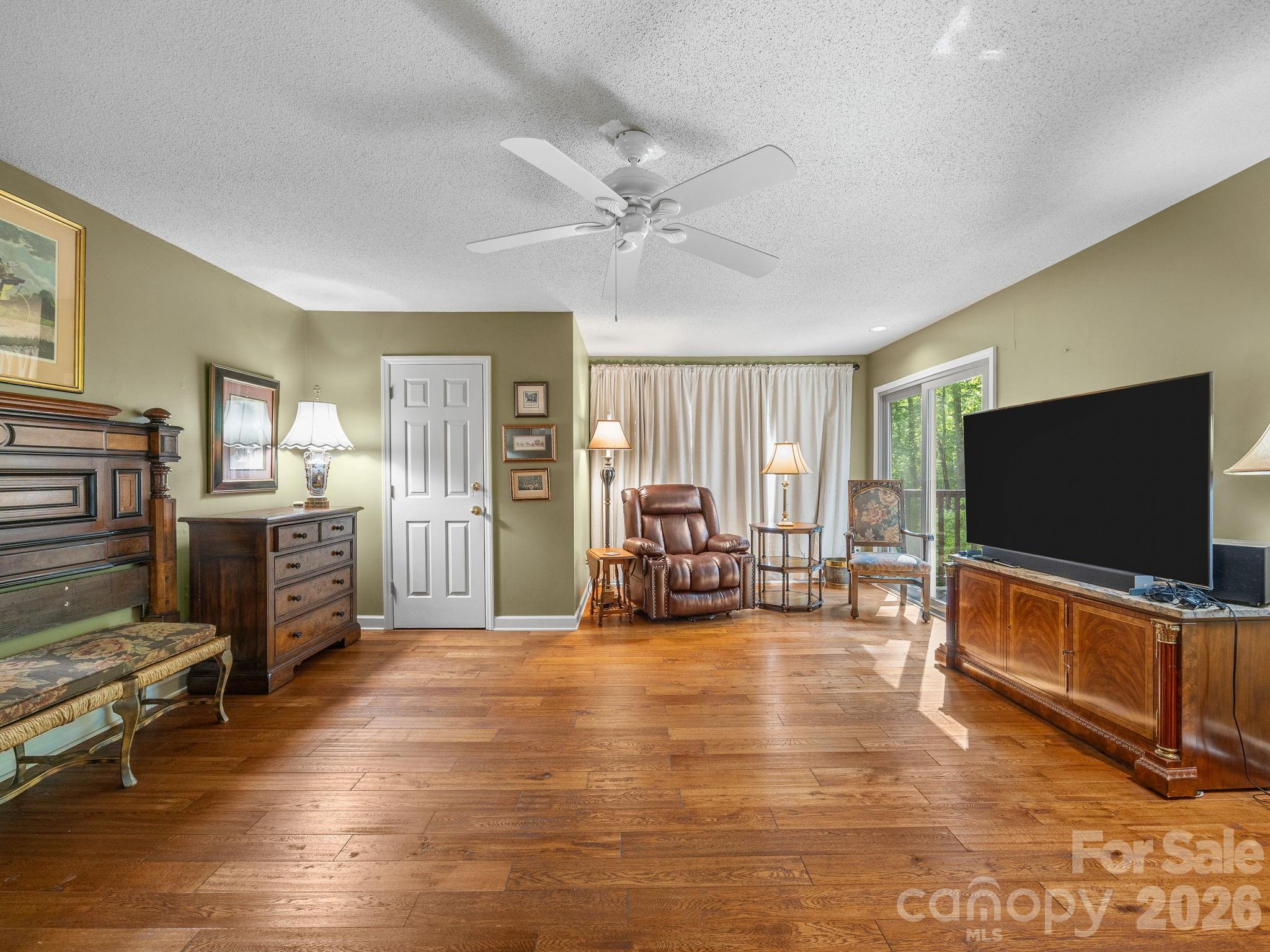 22 Hunting Country Trail — Tryon