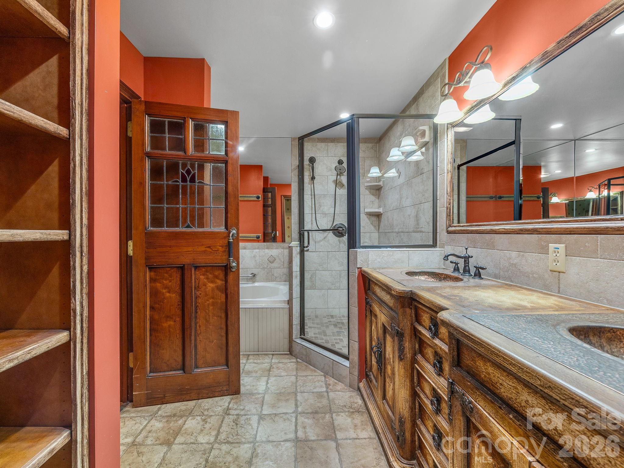 22 Hunting Country Trail — Tryon