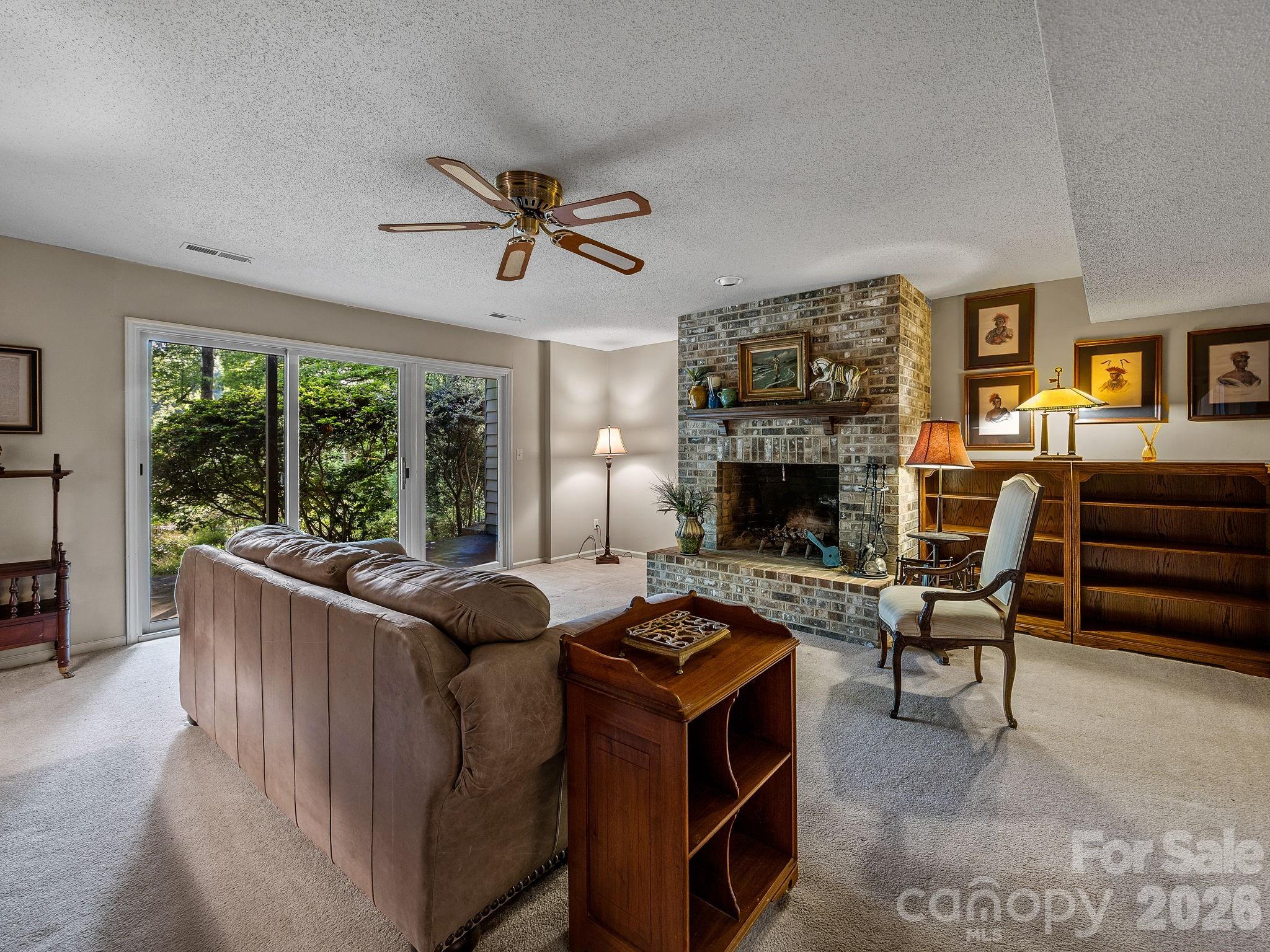 22 Hunting Country Trail — Tryon