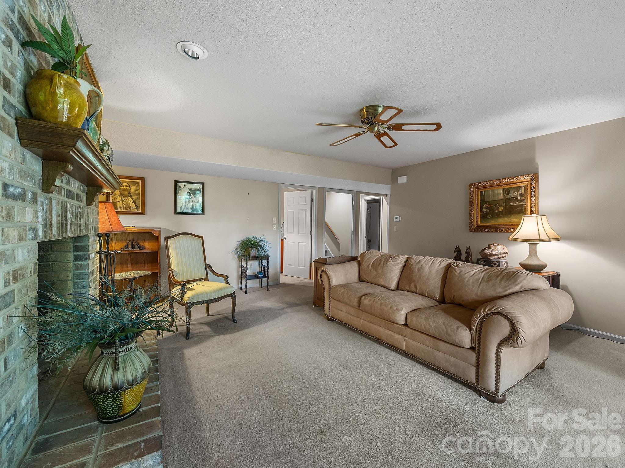 22 Hunting Country Trail — Tryon
