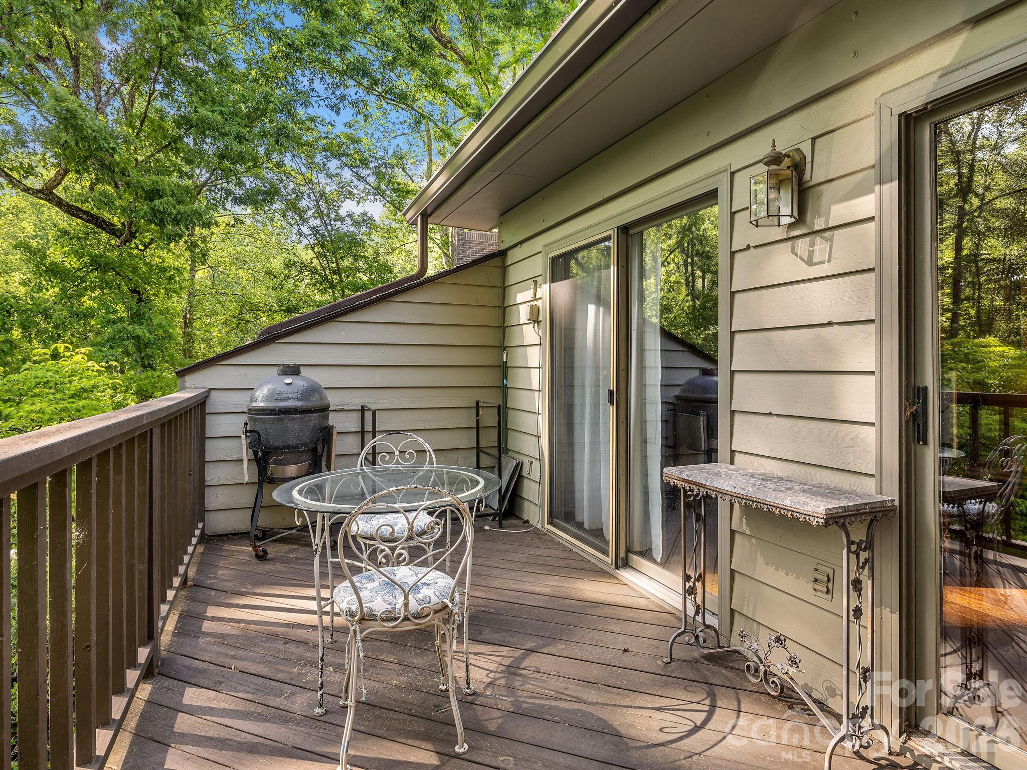 22 Hunting Country Trail — Tryon